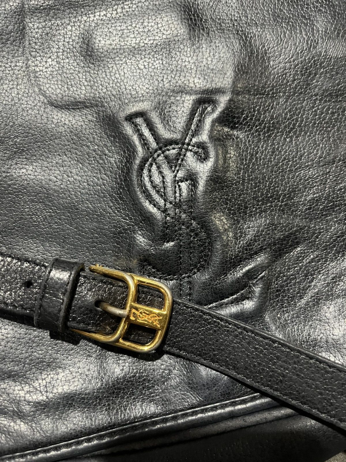 Yves Saint Laurent Authentic Yves Saint Laurent logo stitch shoulder bag Size ONE SIZE - 19 Thumbnail