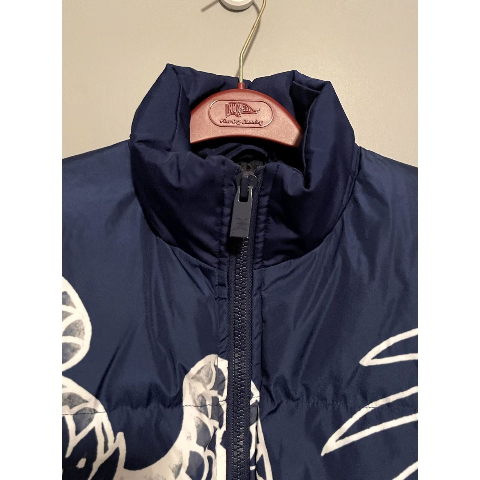 Ed Hardy Ed hardy Puffer Jacket Blue And White Size Small Unisex Adults S Jacket Blue Puffer Logo Zipper 90s? Size S / US 4 / IT 40 - 2 Thumbnail