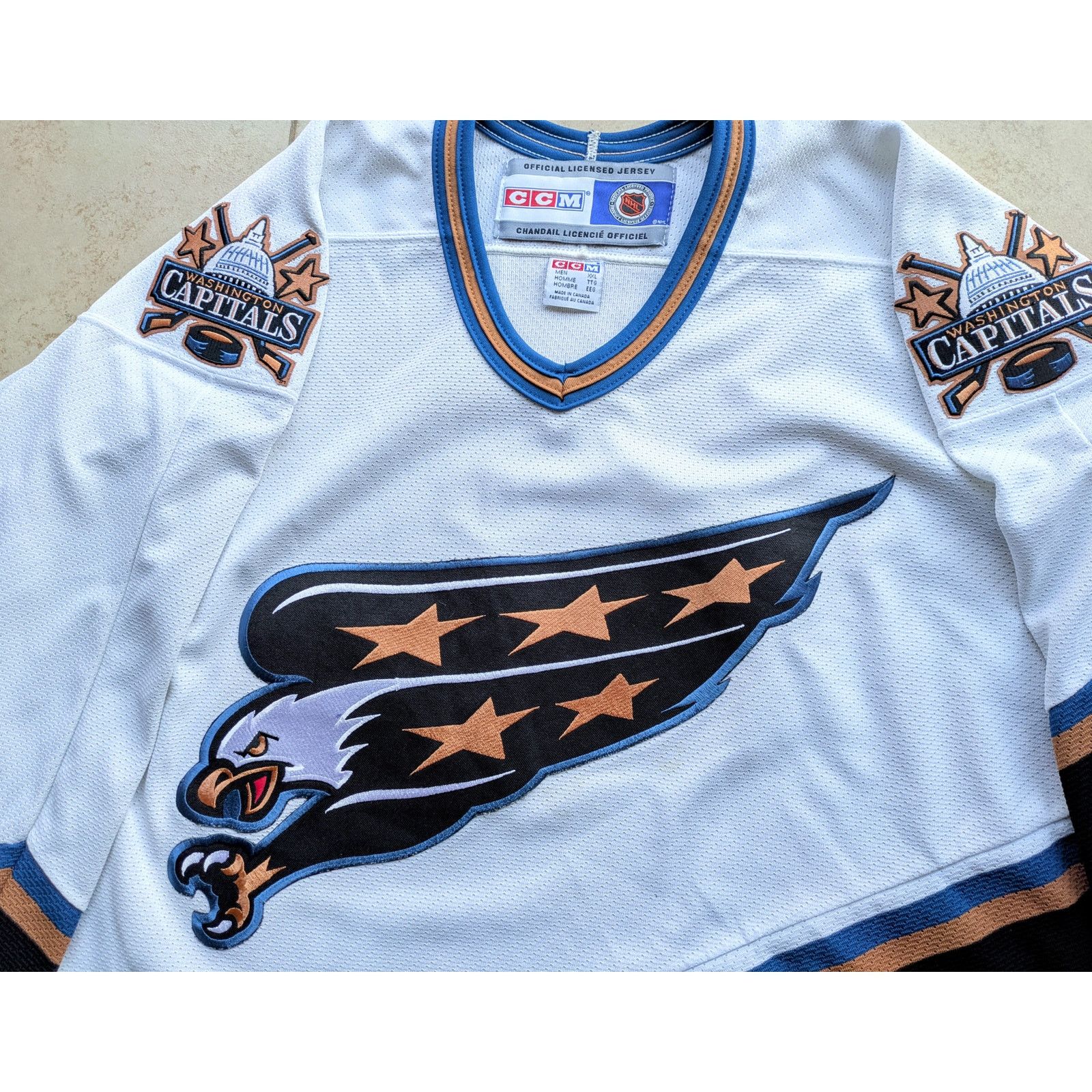 Ccm Washington Capitals 90s CCM jersey white Eagle 2XL NHL vtg Size US XXL / EU 58 / 5 - 2 Thumbnail
