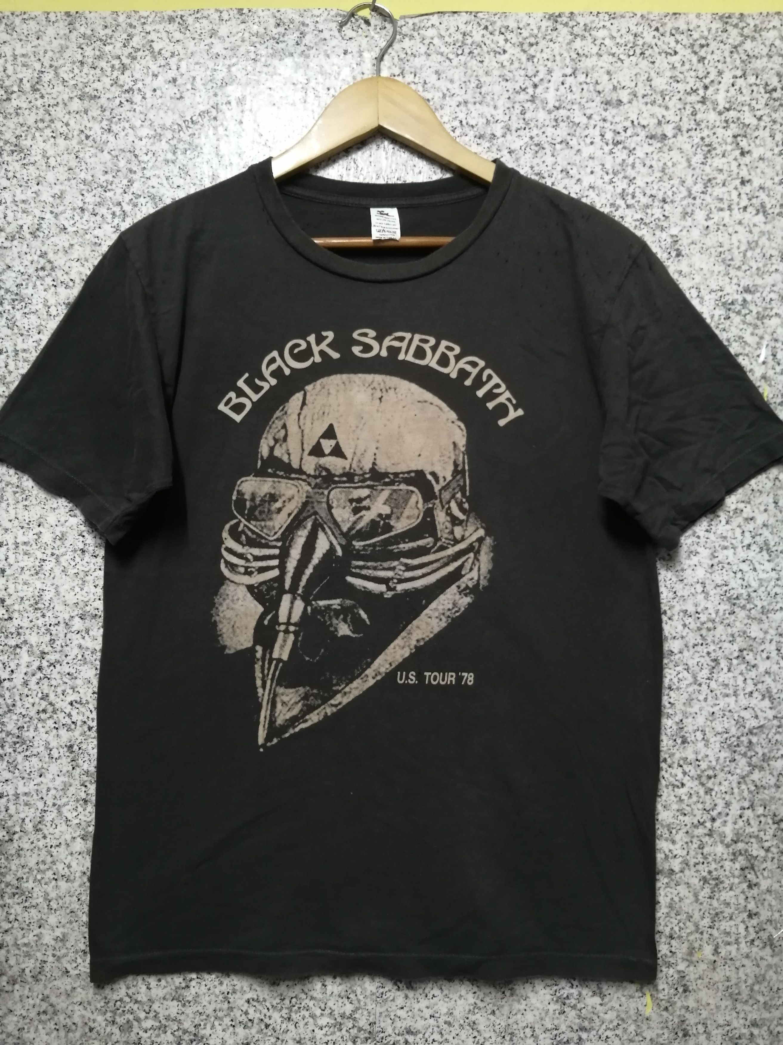 Band Tees × Vintage 🔥 Rare 🔥 Vintage Black Sabbath Very Rare Size US M / EU 48-50 / 2 - 1 Thumbnail