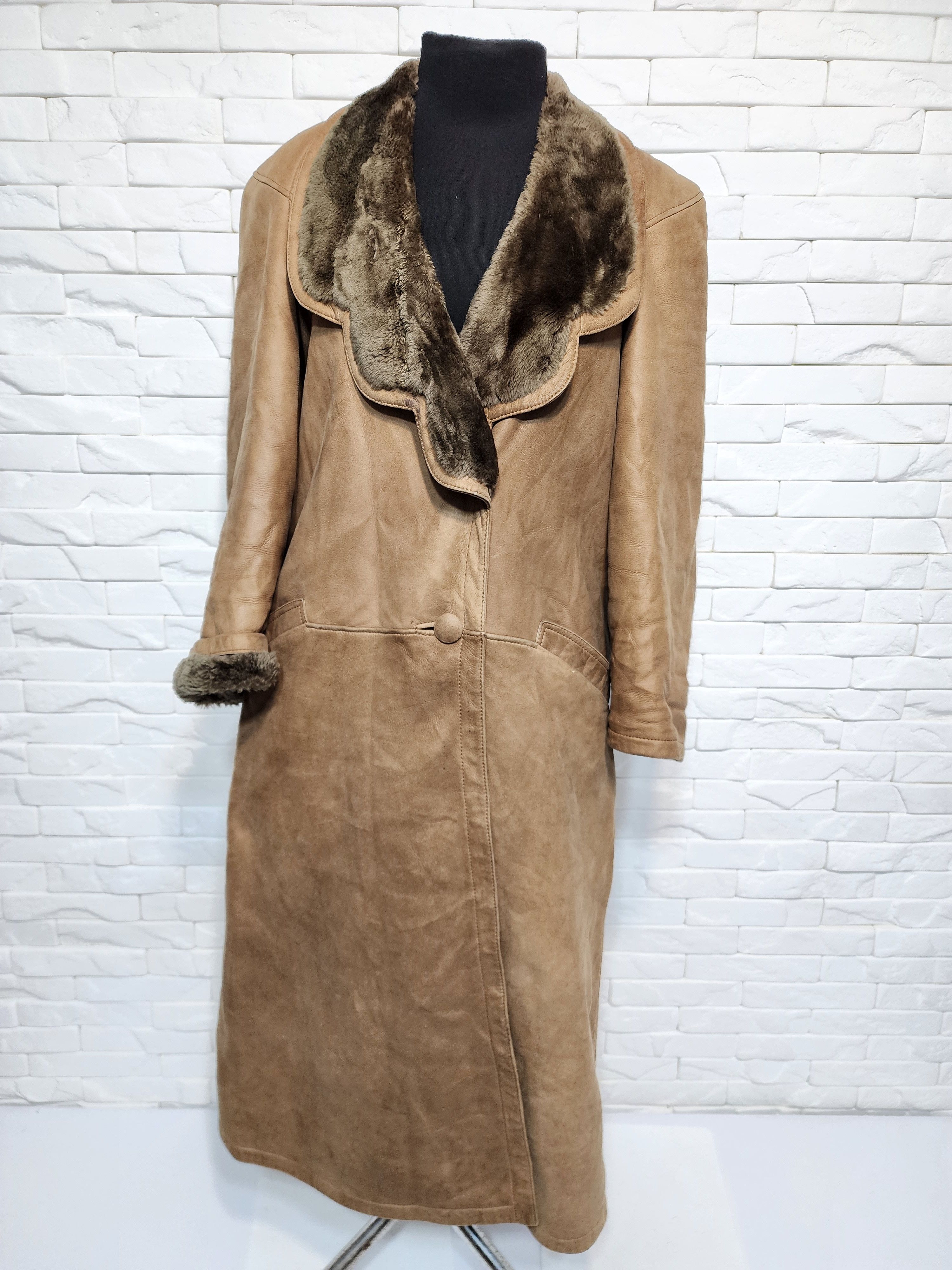 Genuine Leather Women's Brown Sheepskin Coat: Genuine Fur Size XL / US 12-14 / IT 48-50 - 1 Thumbnail