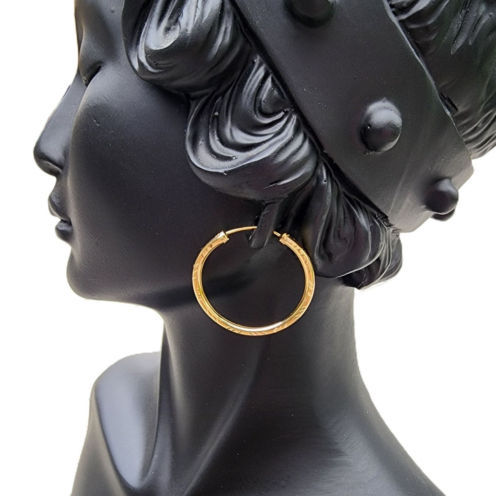Vintage 18K Yellow Gold Large Diamond Cut Tube Capped Hoop Earrings Size ONE SIZE - 10 Thumbnail