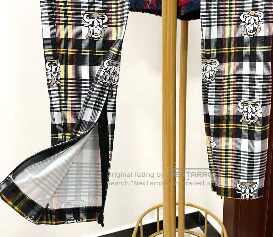 Valentino Burberry Color Block Women's Casual Pants. Size 23" - 5 Thumbnail