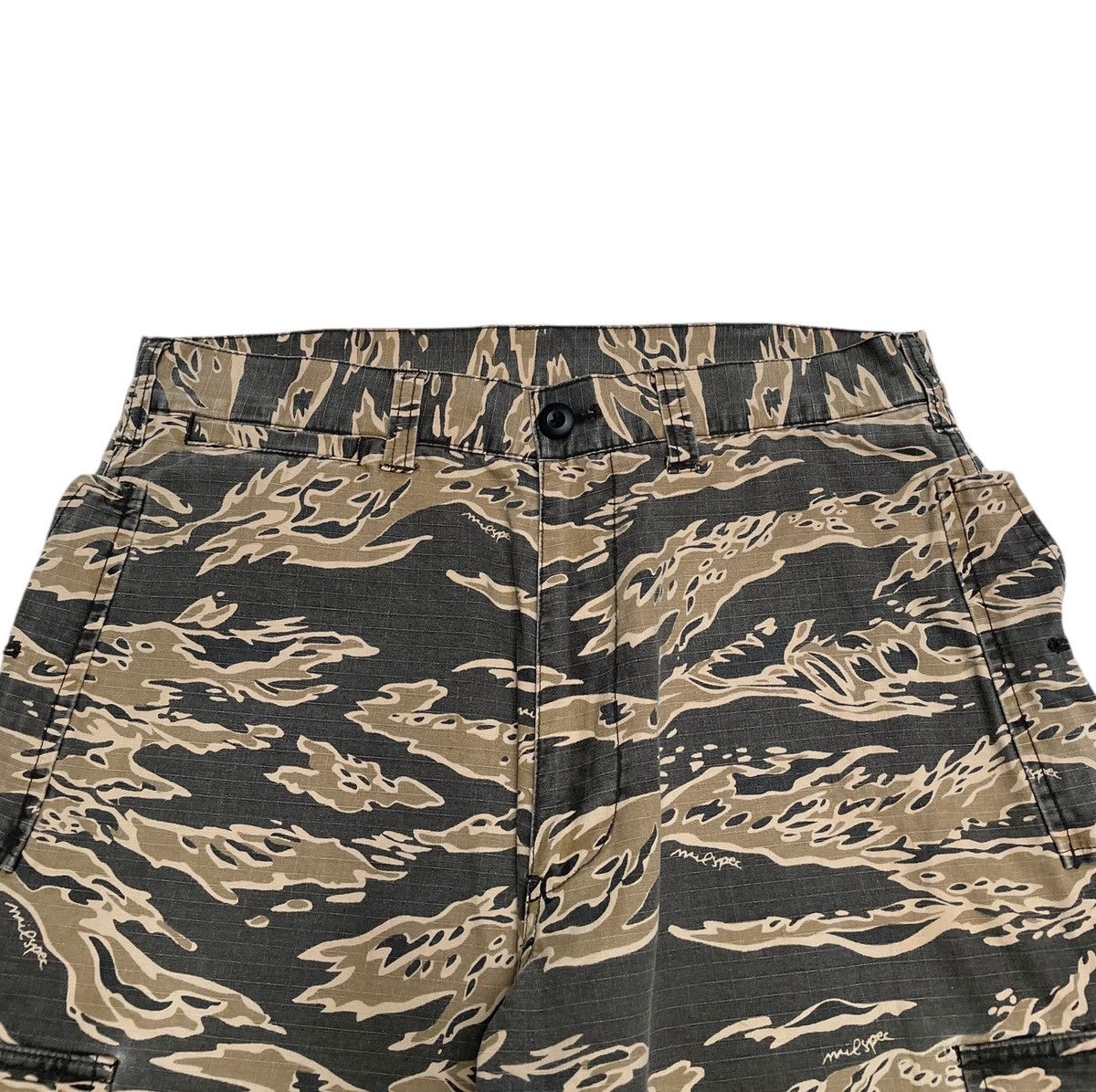 Wtaps Very Rare Vintage Brand Wtaps Tiger Stripe Baggy Cargo 1990s Size US 31 - 3 Thumbnail