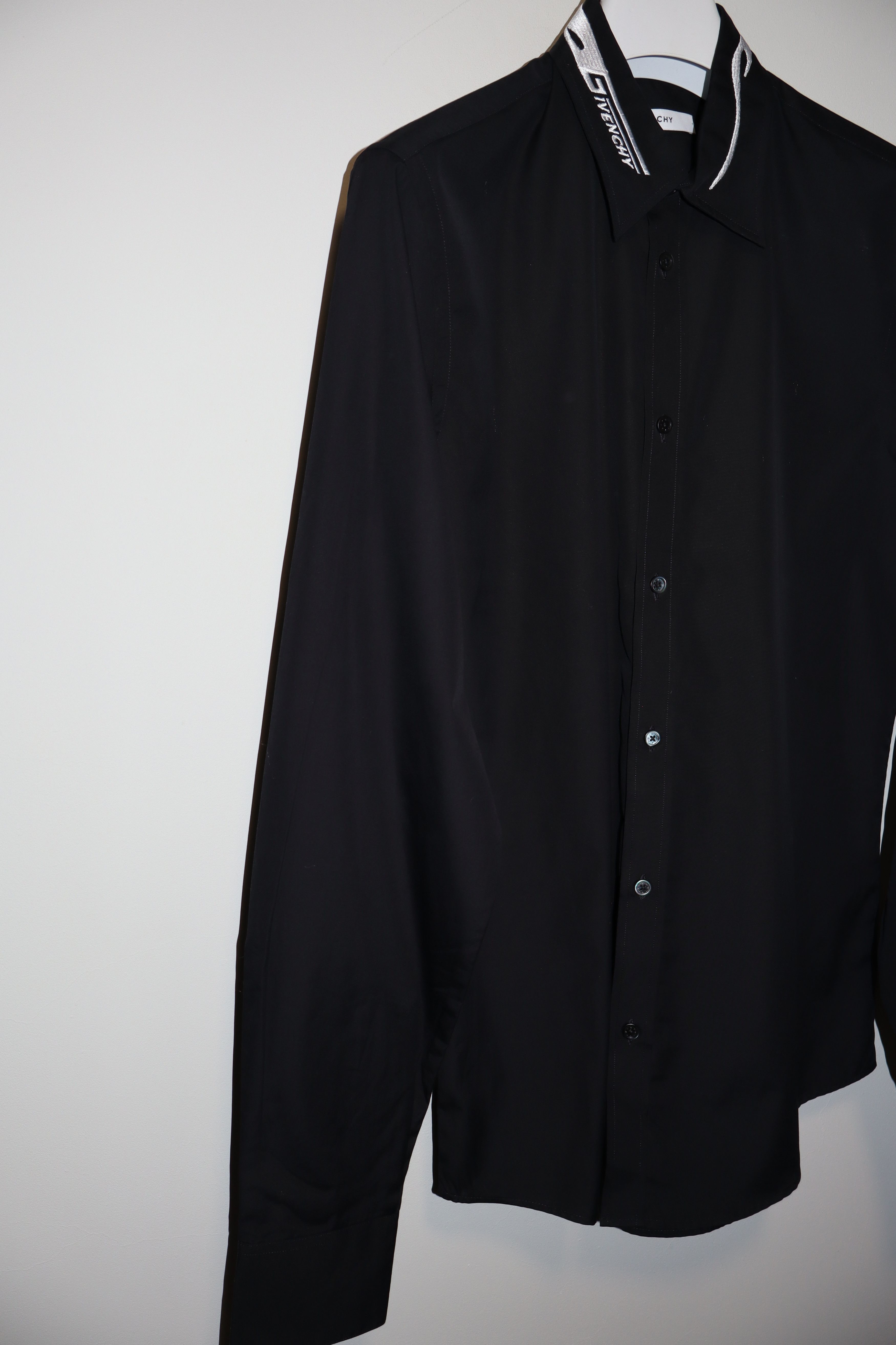 Givenchy Embroidered logo shirt Size US XS / EU 42 / 0 - 6 Thumbnail