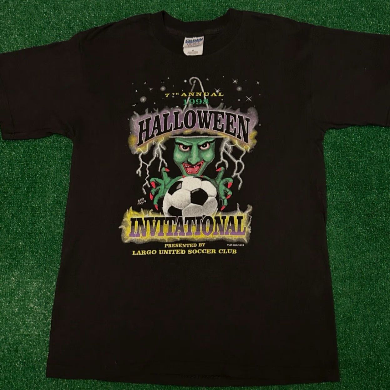 Vintage VINTAGE 90s Halloween Soccer Witch Lightning Graphic 1998 Largo VTG Shirt Mens M Size US M / EU 48-50 / 2 - 3 Thumbnail