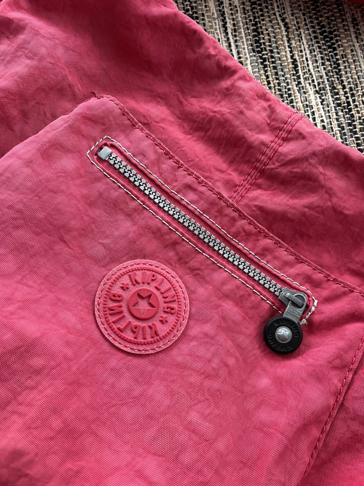 Japanese Brand Vintage Kipling Pink Shoulder Bag Y2K Avantgarde messenger Size ONE SIZE - 8 Thumbnail