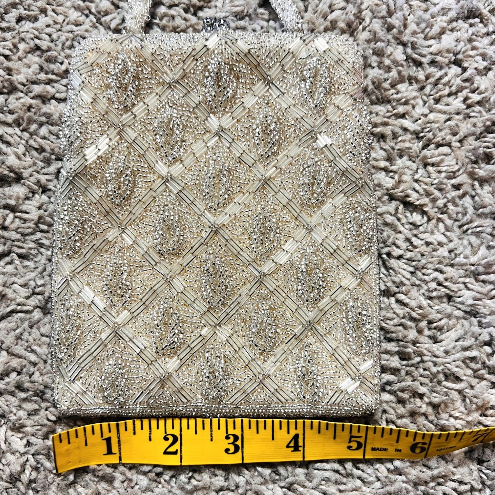 Vintage VINTAGE Cream Small Beaded Shoulder Handbag Wristlet Women OS 90s Retro Boho Size ONE SIZE - 2 Thumbnail