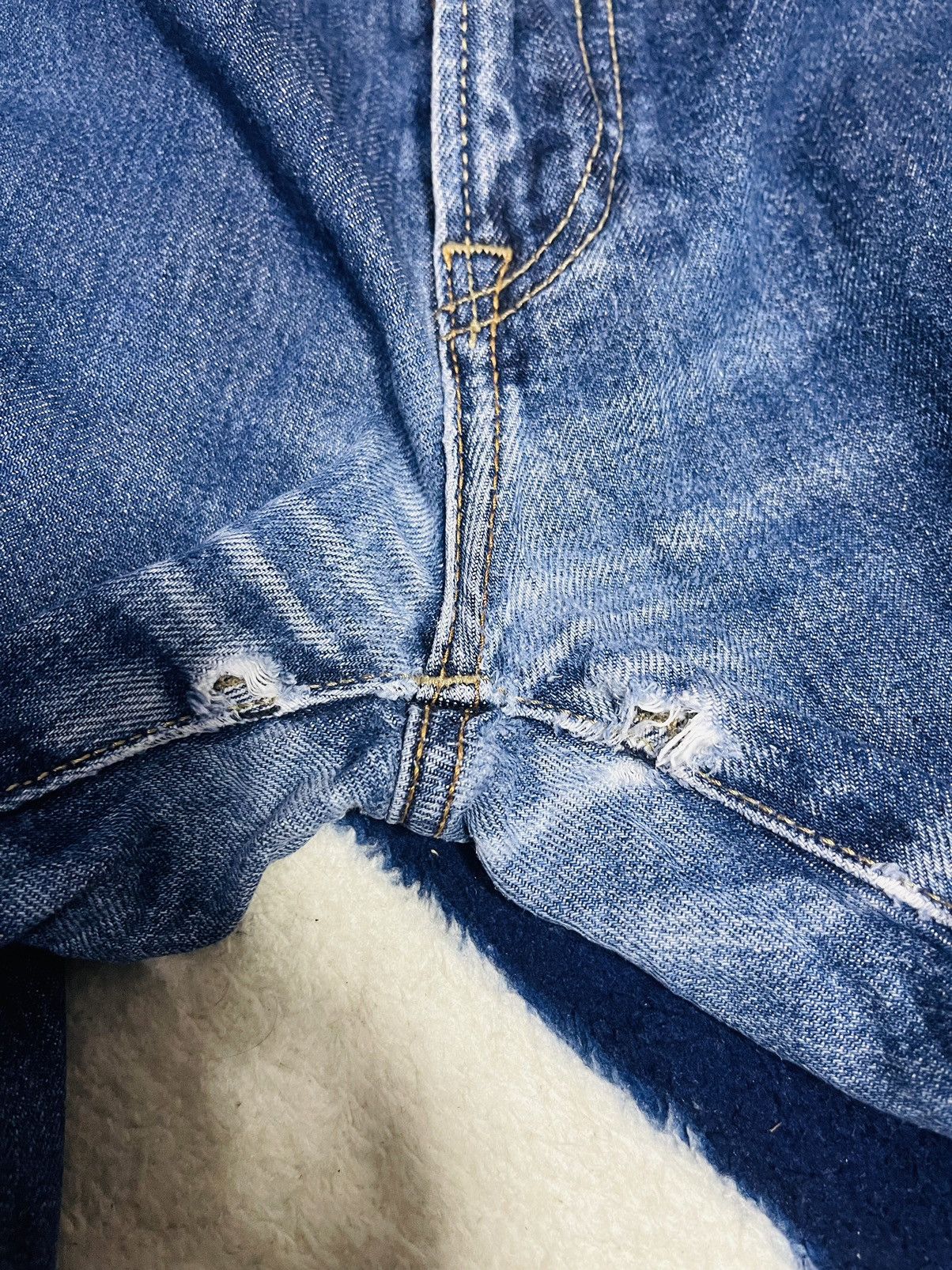 Japanese Brand × Uniqlo Uniqlo Selvedge Distressed Jeans (15) Size US 36 / EU 52 - 9 Thumbnail