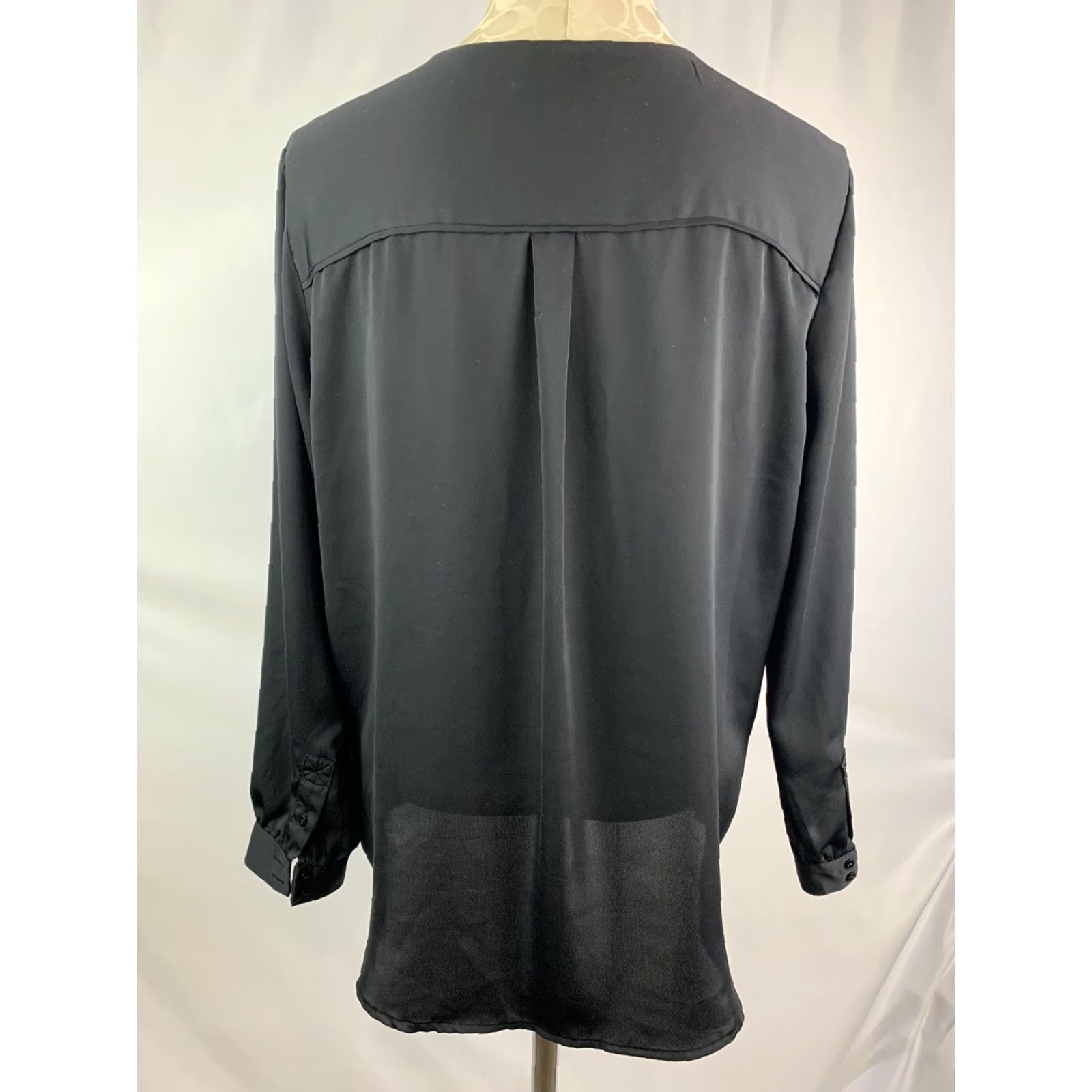 H&M 12 H&M Conscious Collection Blouse Women's Black Long Sleeve V-Neck Pullover Size XL / US 12-14 / IT 48-50 - 6 Thumbnail