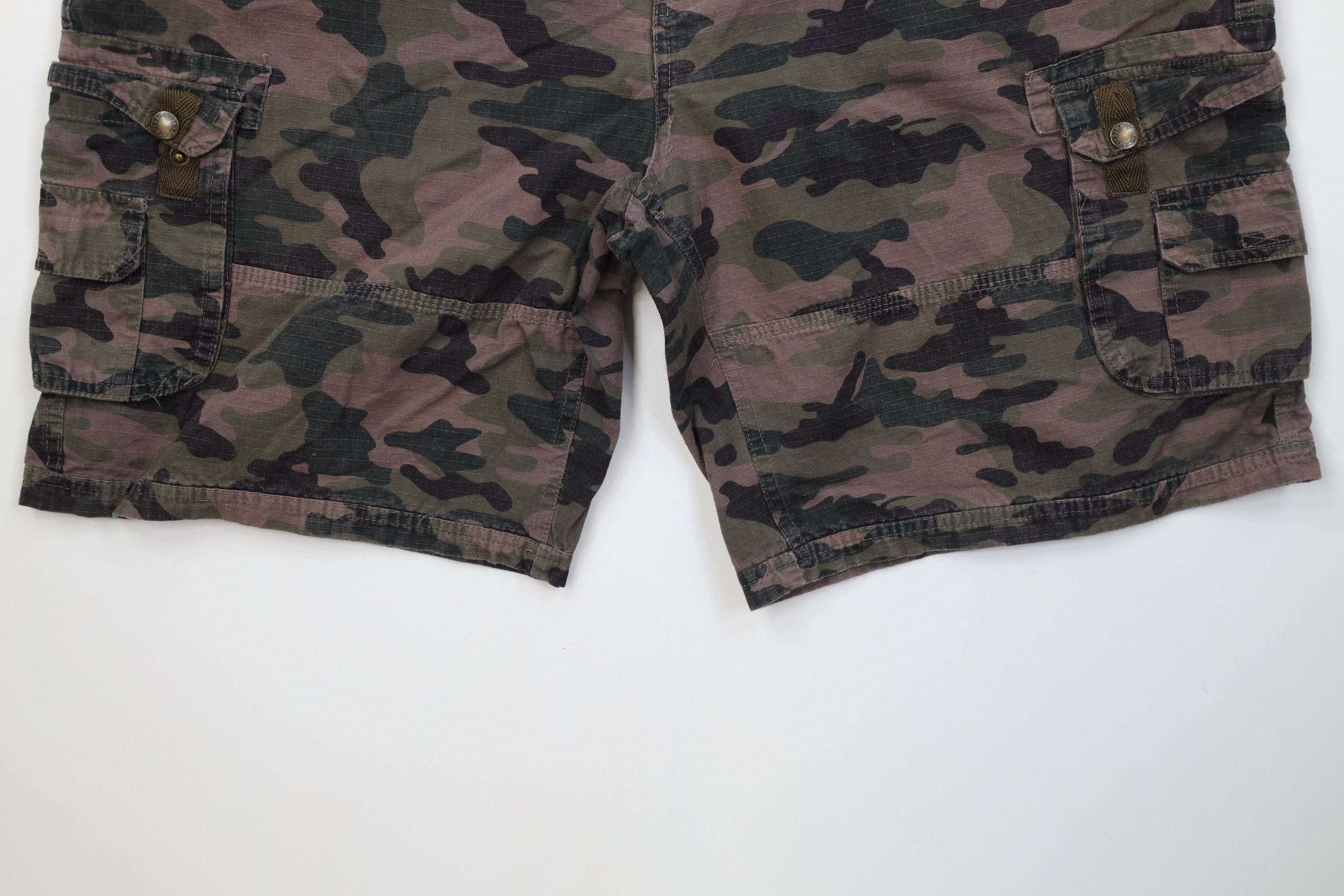 Vintage Vintage Y2K Streetwear Ripstop Camouflage Cargo Shorts Size US 40 / EU 56 - 4 Thumbnail