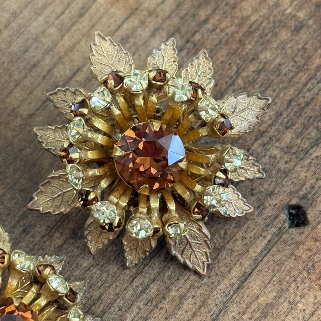 Miriam Haskell Vintage 50s Miriam Haskell Amber Rhinestone Gold Leaf Clip O Size ONE SIZE - 2 Thumbnail