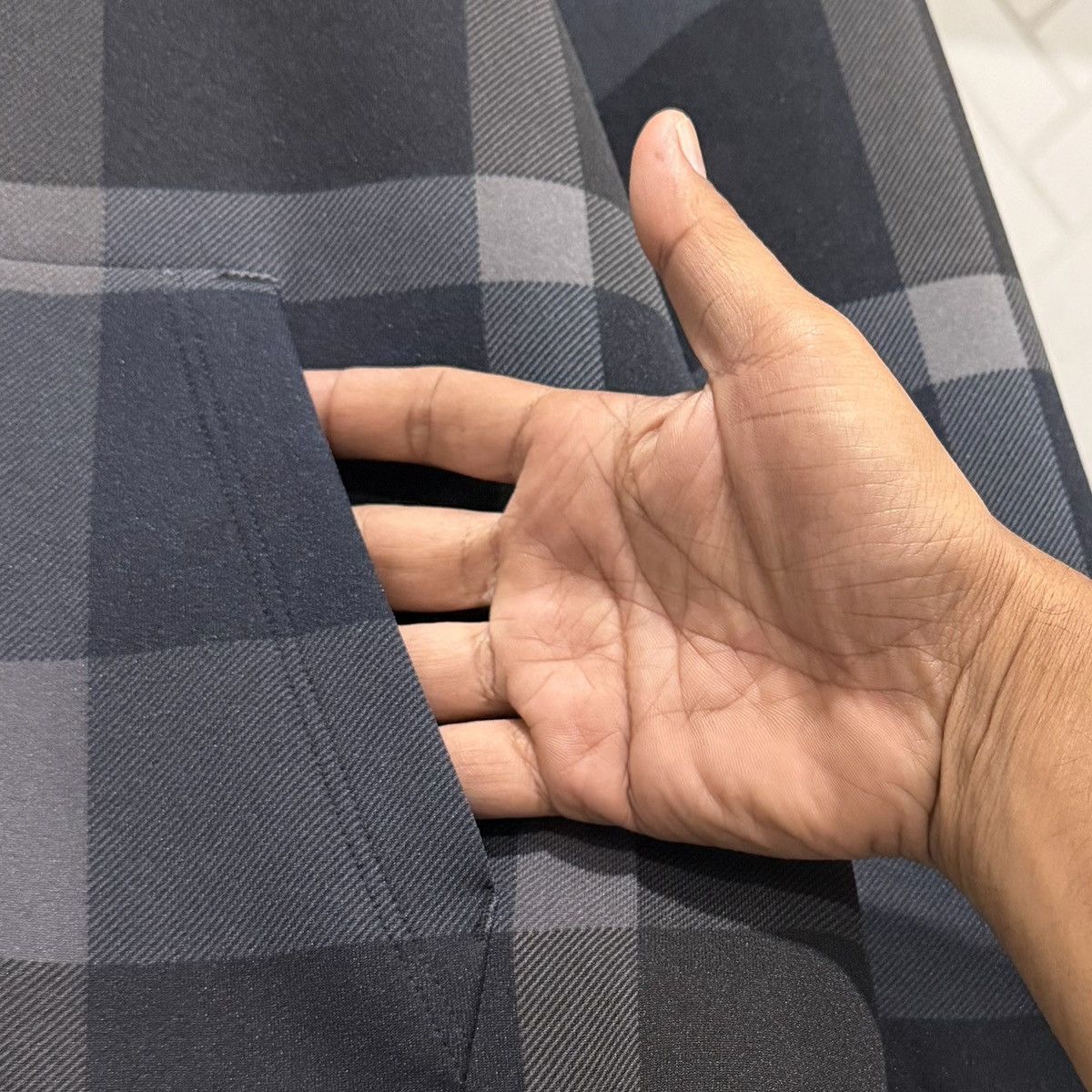 Burberry BURBERRY BLACK LABEL CRESTBRIDGE Black Checked Hoodie Size US L / EU 52-54 / 3 - 7 Thumbnail