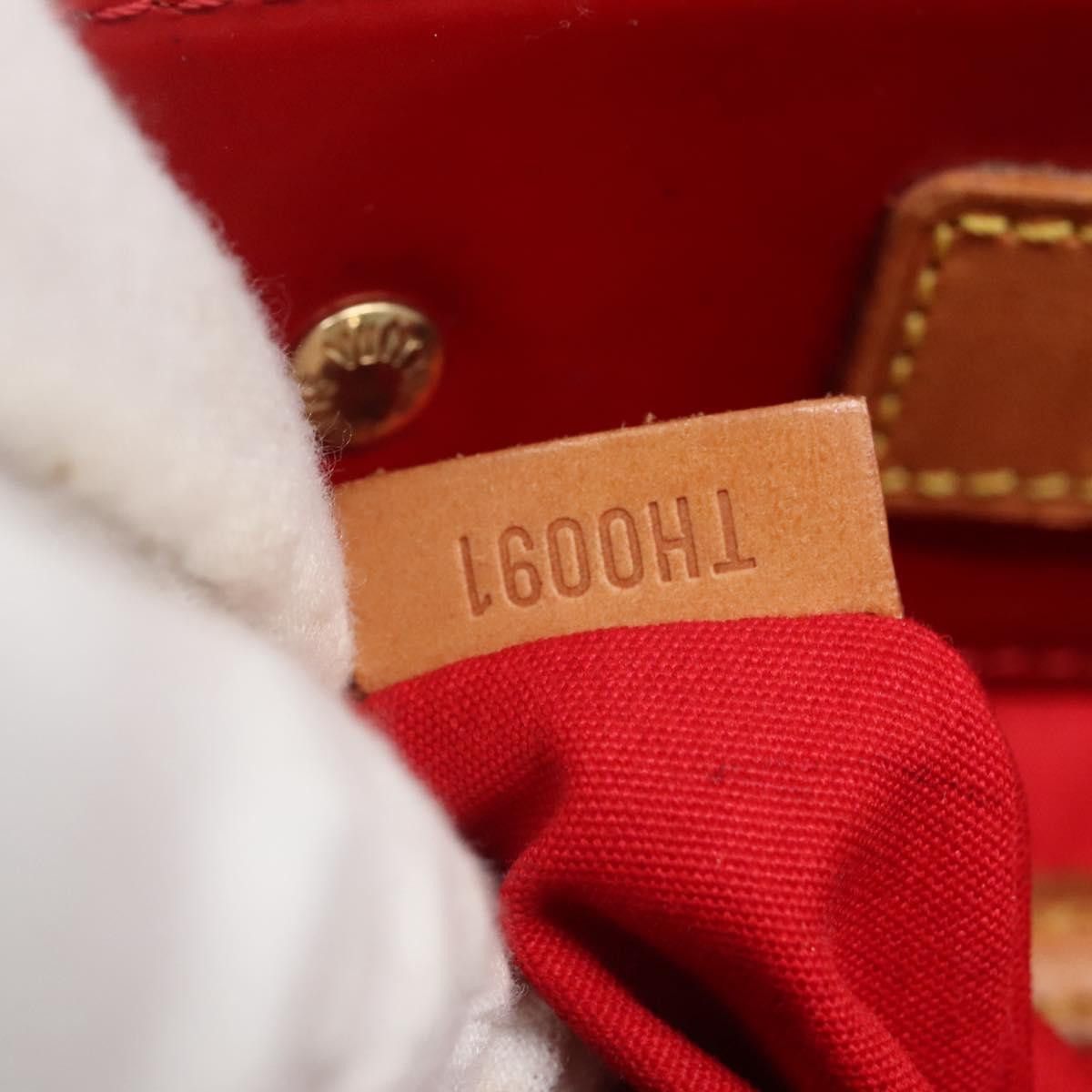 Louis Vuitton LOUIS VUITTON Monogram Vernis Reade MM Hand Bag Red Rouge Size ONE SIZE - 12 Thumbnail