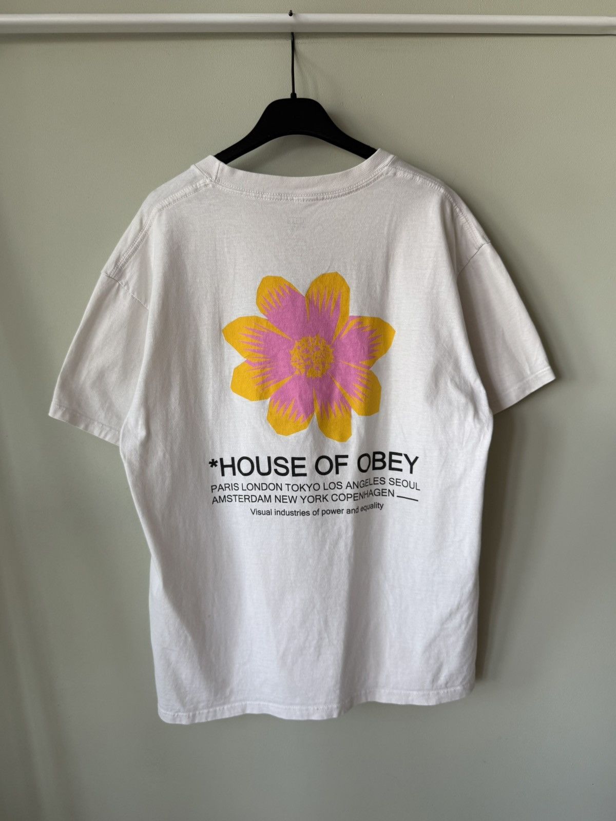 Obey Obey House of Obey boxy flower tshirt Size US L / EU 52-54 / 3 - 4 Thumbnail