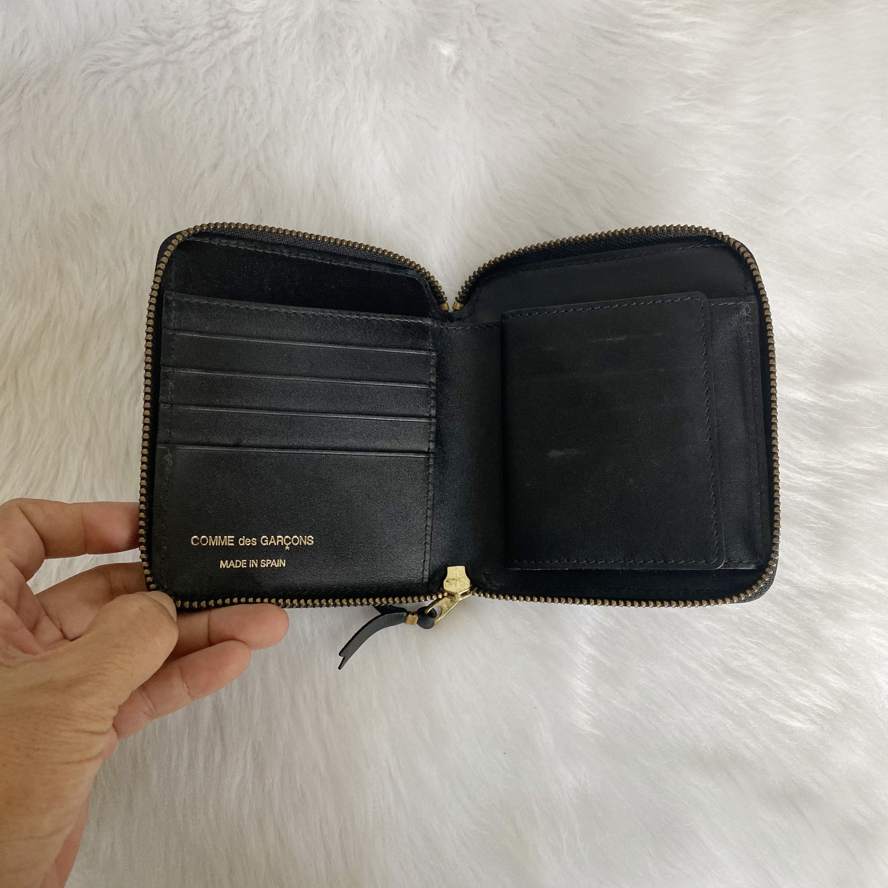 Comme des Garcons COMME DES GARCONS Black Alphabet Calf Leather Zip Wallet Size ONE SIZE - 7 Thumbnail