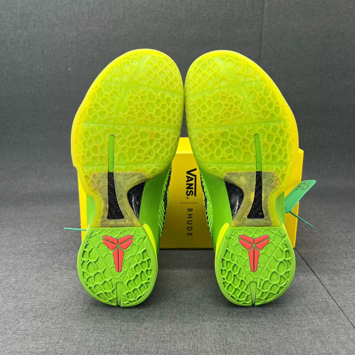 Nike ZK6 Green Hornet 41 2x Worn Like New Size US 8 / EU 41 - 6 Thumbnail
