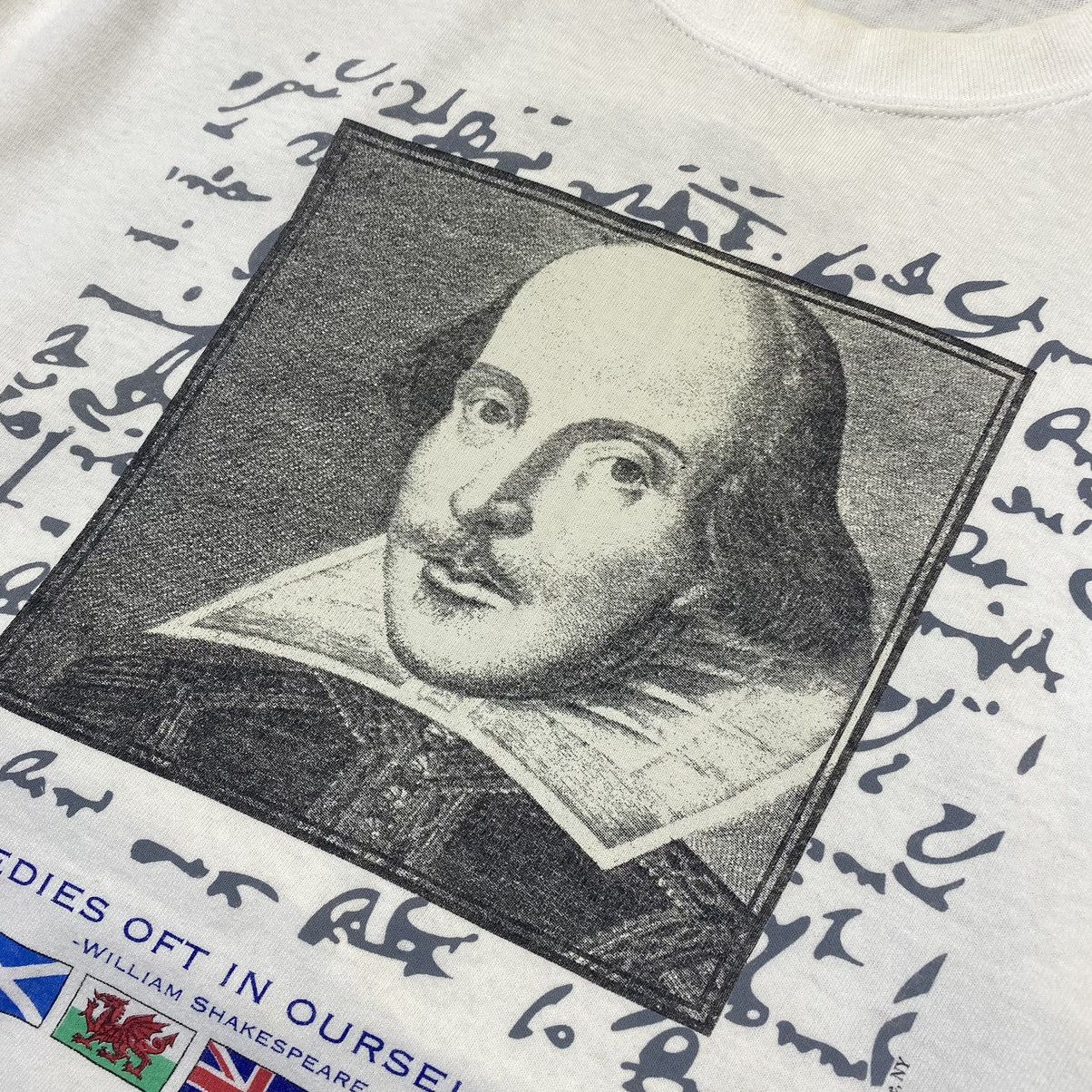 Vintage Vintage William Shakespeare Big Face Logo 90’s tee Size US L / EU 52-54 / 3 - 3 Thumbnail