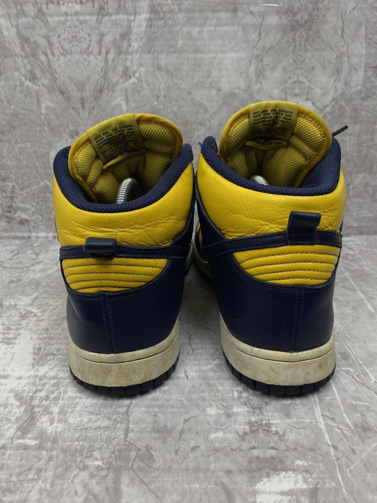 Nike Nike Dunk High Michigan 2016 Size US 9 / EU 42 - 4 Thumbnail