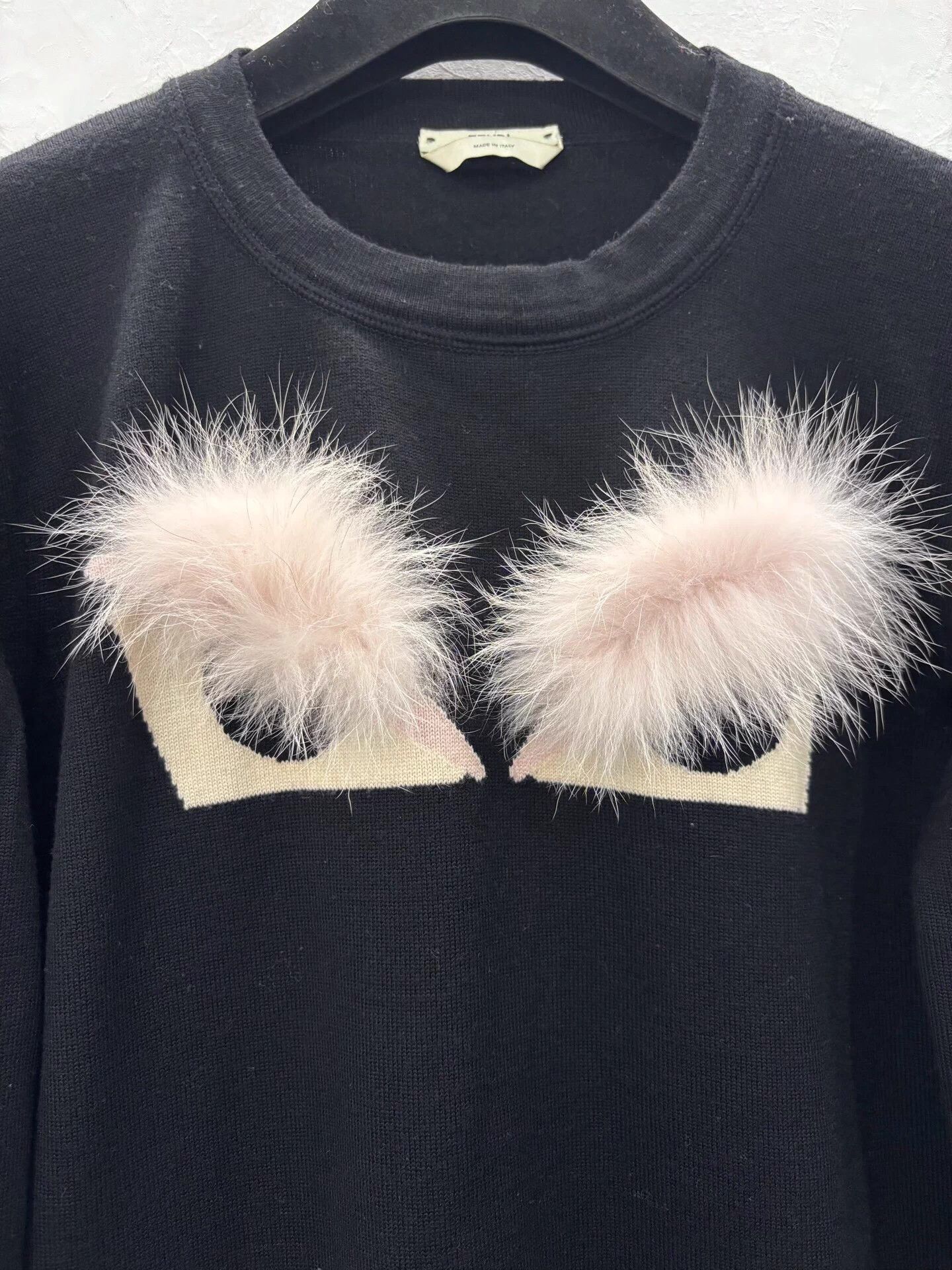 Fendi Fendi Bag Bugs Pompom Logo Wmn's Black Sweatshirt Size M / US 6-8 / IT 42-44 - 4 Thumbnail
