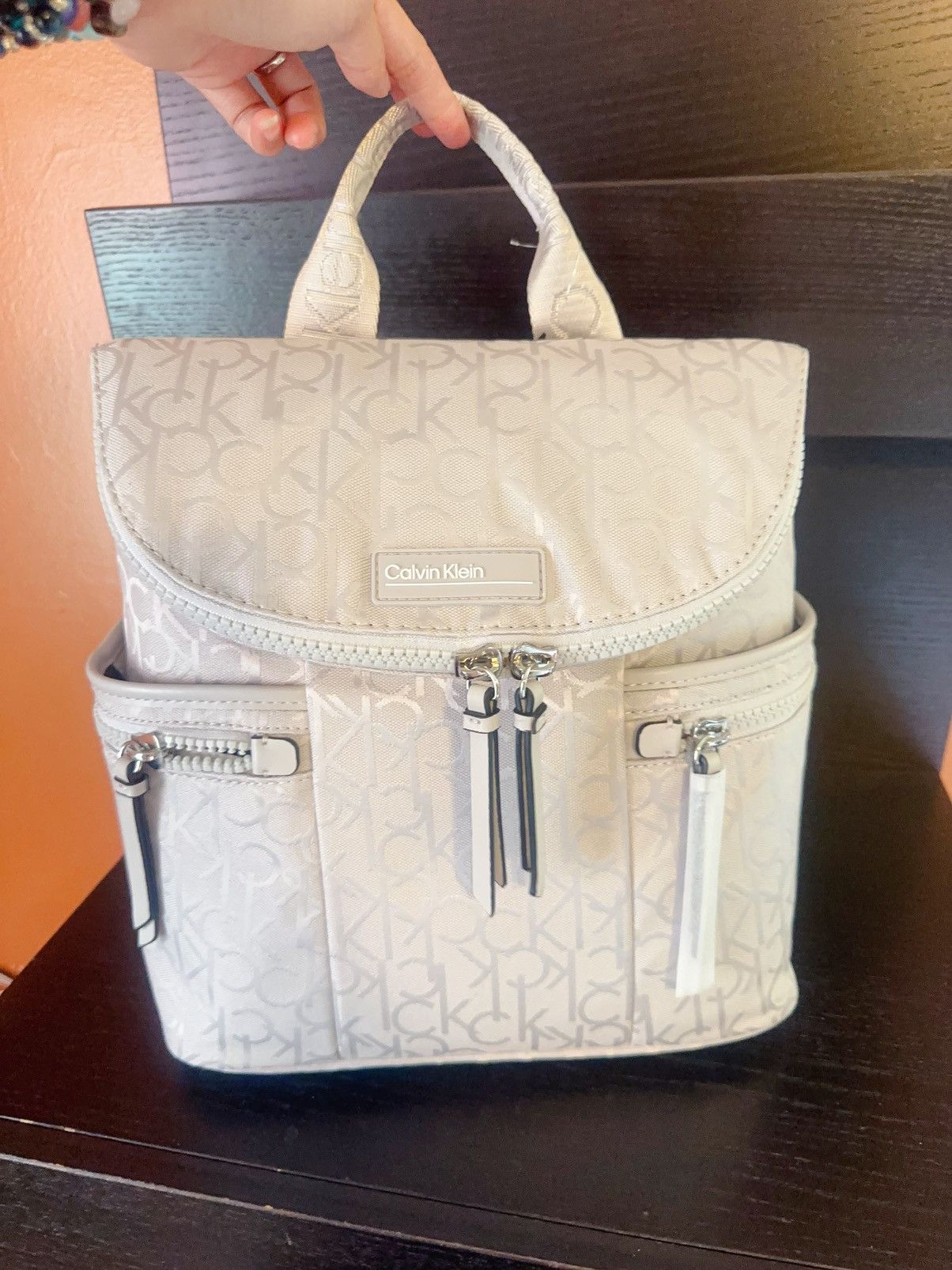 Calvin Klein $178 Calvin Klein Shine Convertible Zip-round Size ONE SIZE - 2 Thumbnail
