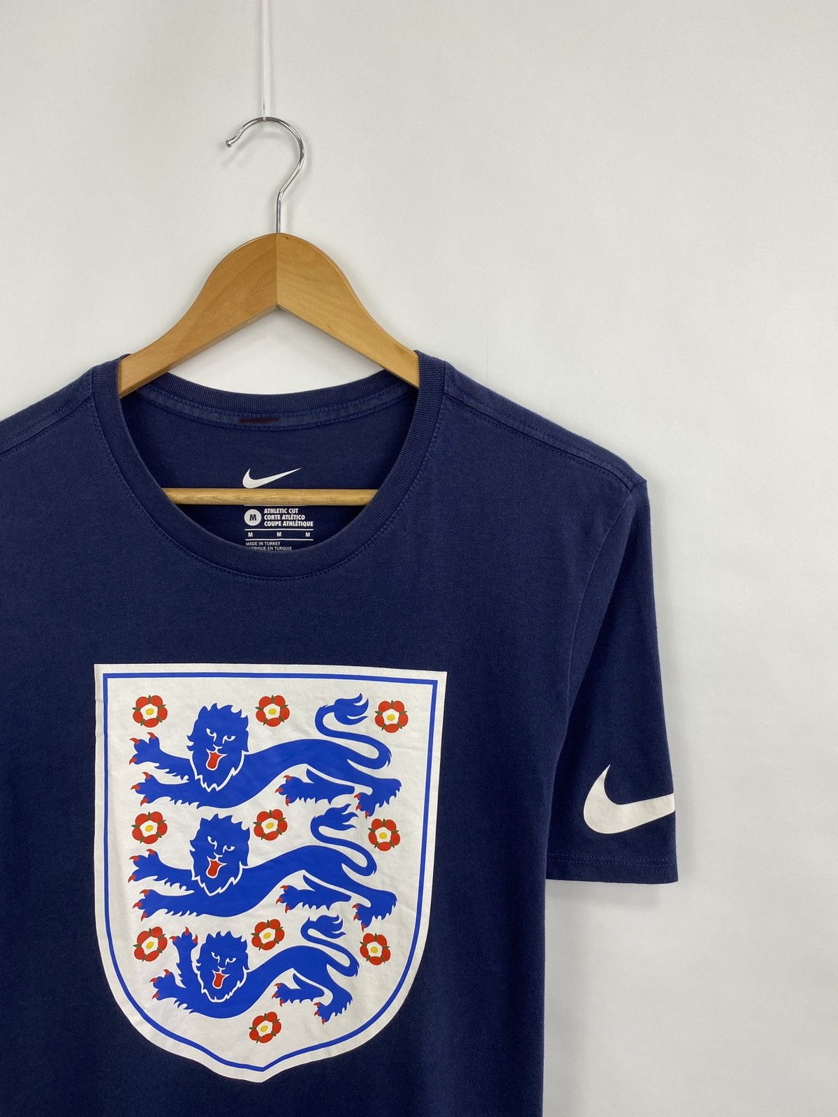 Nike 🏴󠁧󠁢󠁥󠁮󠁧󠁿 Nike England Soccer T-Shirt Rare Retro Hype Y2K Size US M / EU 48-50 / 2 - 2 Thumbnail