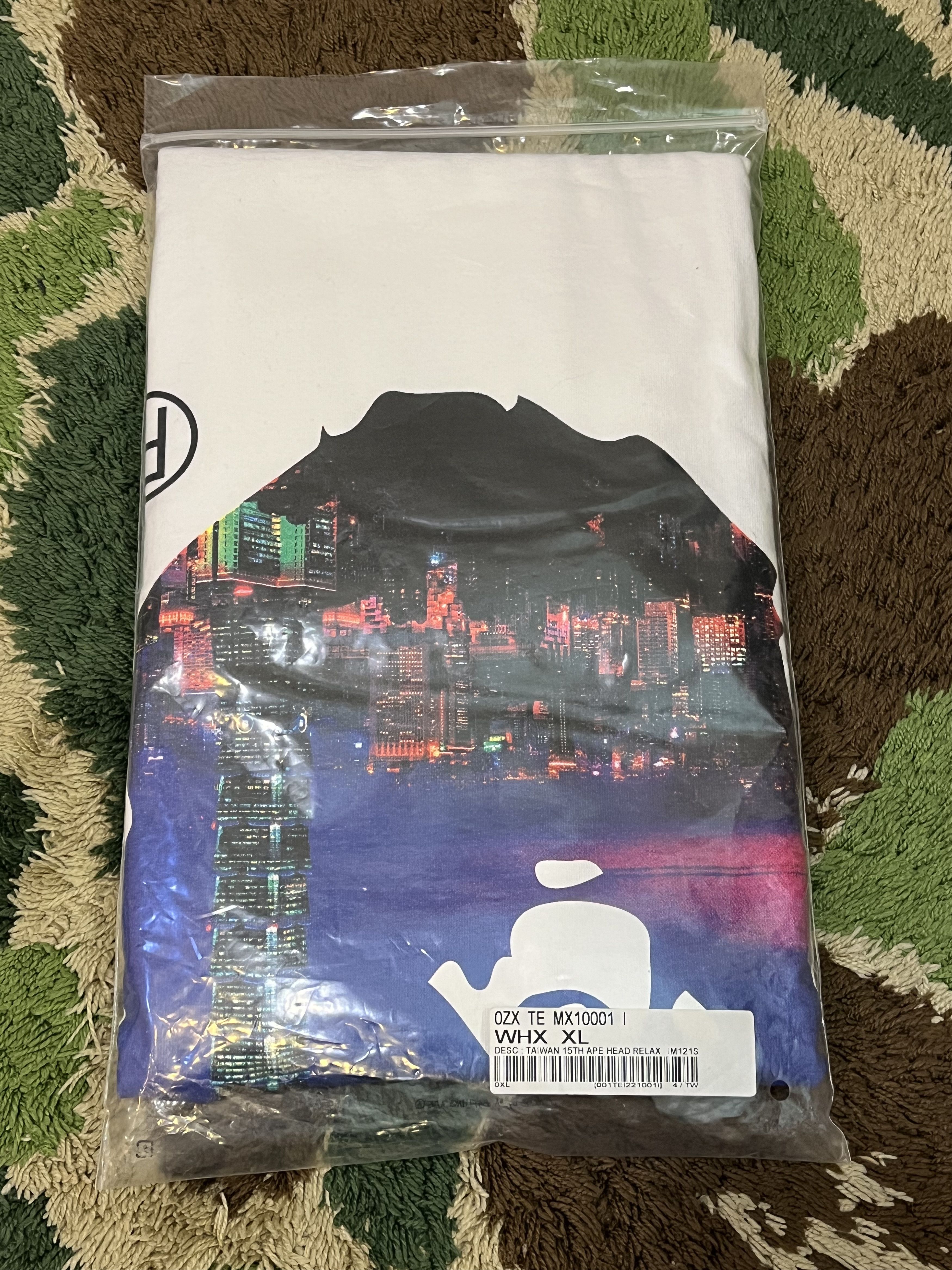 Bape BAPE TAIPEI 101 APE HEAD TEE Size US XL / EU 56 / 4 - 3 Thumbnail
