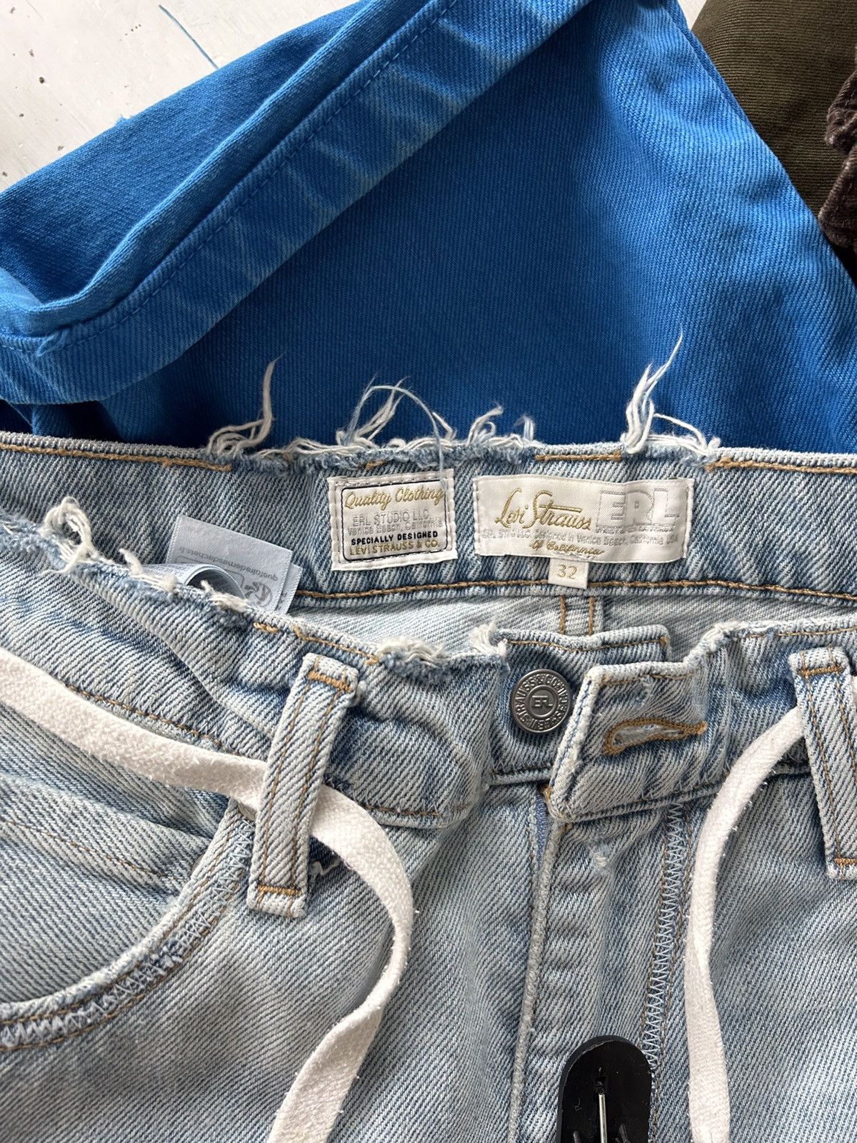 ERL ERL Baggy distressed skate denim Size US 32 / EU 48 - 8 Thumbnail