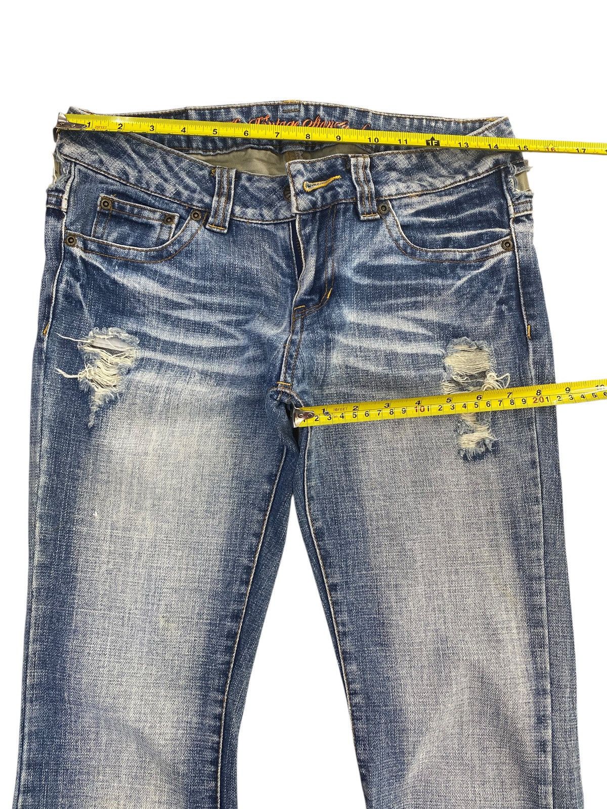 Japanese Brand Japanese Brand Faded Light Wash Style Flare Jeans Size US 30 / EU 46 - 5 Thumbnail