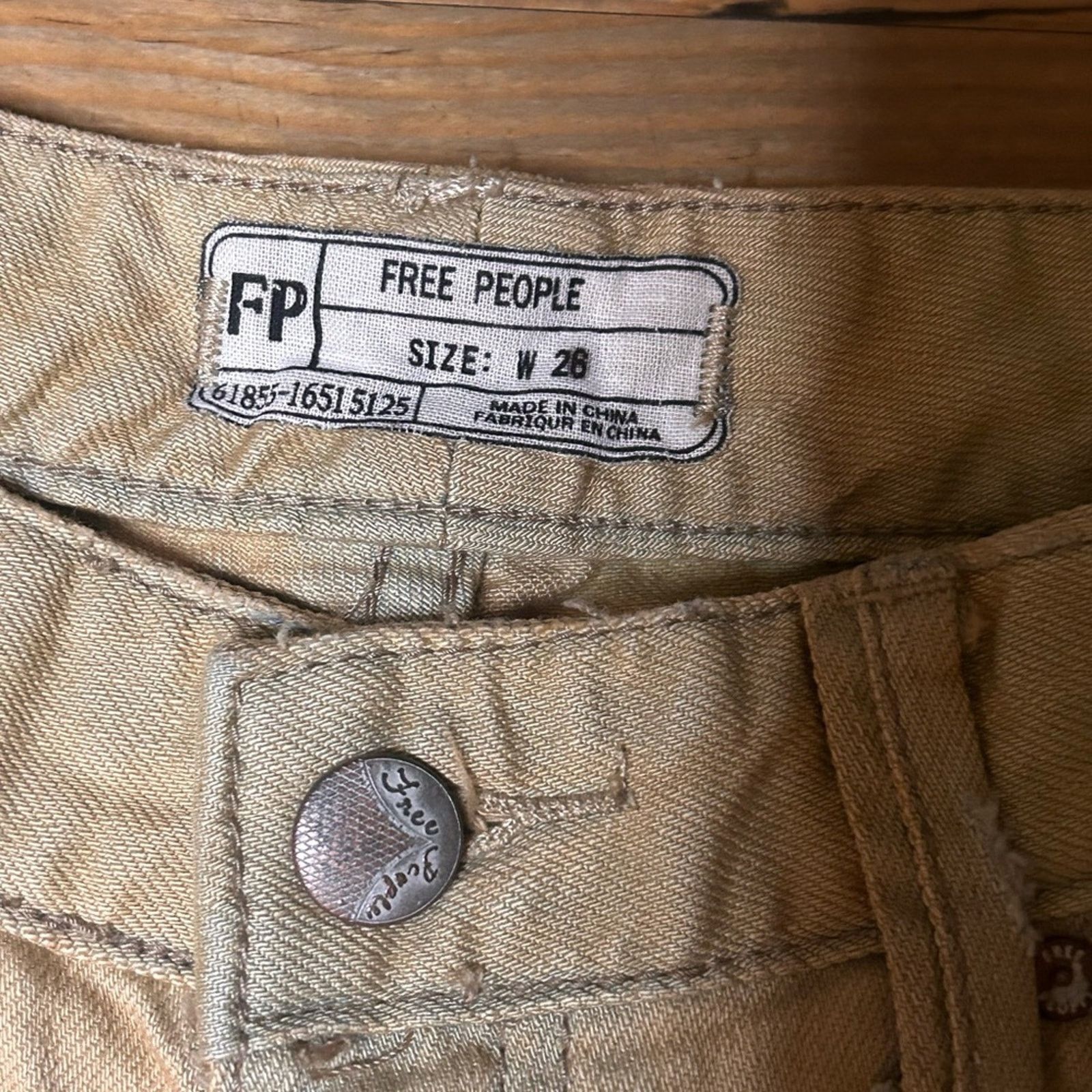 Free People Nwt-Free People -Castro was- distressed camo jeans -26 Size 26" / US 2 / IT 38 - 3 Thumbnail