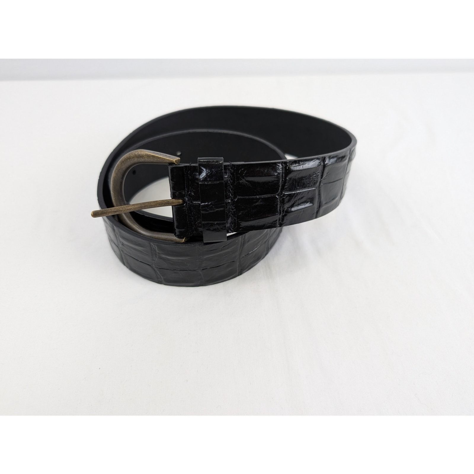 Saint Laurent Paris o1rshd1 Q:2 / Size: 95 / Croc Embossed Belt in Black Size 38 - 3 Thumbnail