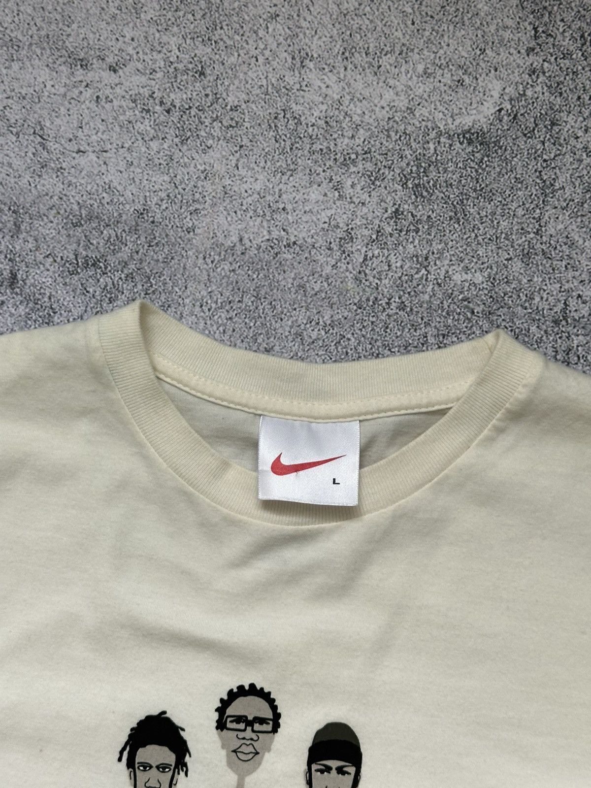 Nike Vintage Nike T-shirt Basketball Print Centre Size US XS / EU 42 / 0 - 9 Thumbnail