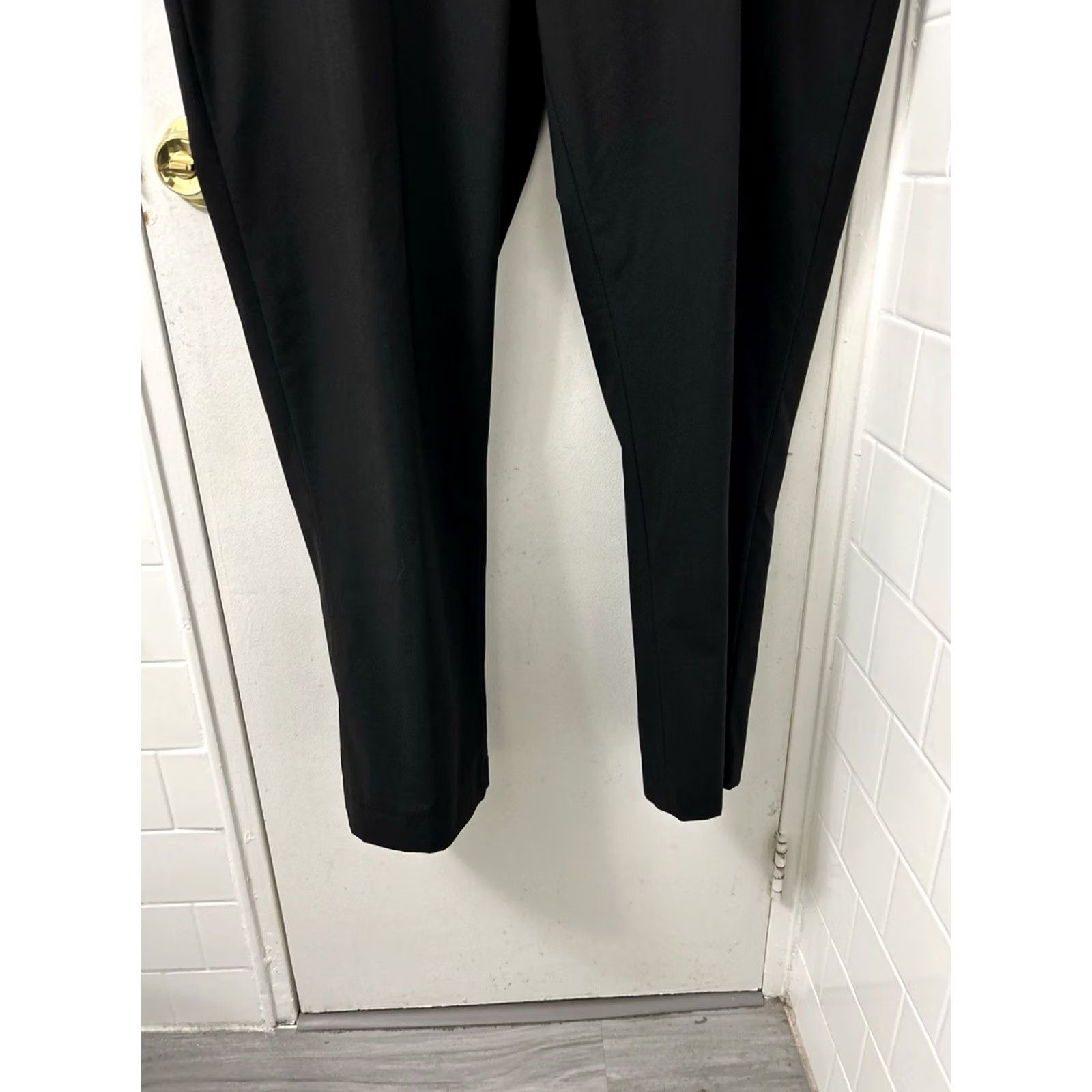 Vintage Lands' End Outfitters Dress Pants Womens 42x31 Black Wool Blend Flat Front Tapered Pockets Lined Stretch Classic Size 20W 42 in Waist Regular XS? Size 28" / US 6 / IT 42 - 3 Thumbnail