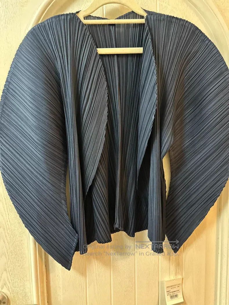 Issey Miyake Issey Miyake size:one size Blue-Gray Densely Ruched Ruffle Size XXS / US 00 / IT 34 - 1 Thumbnail