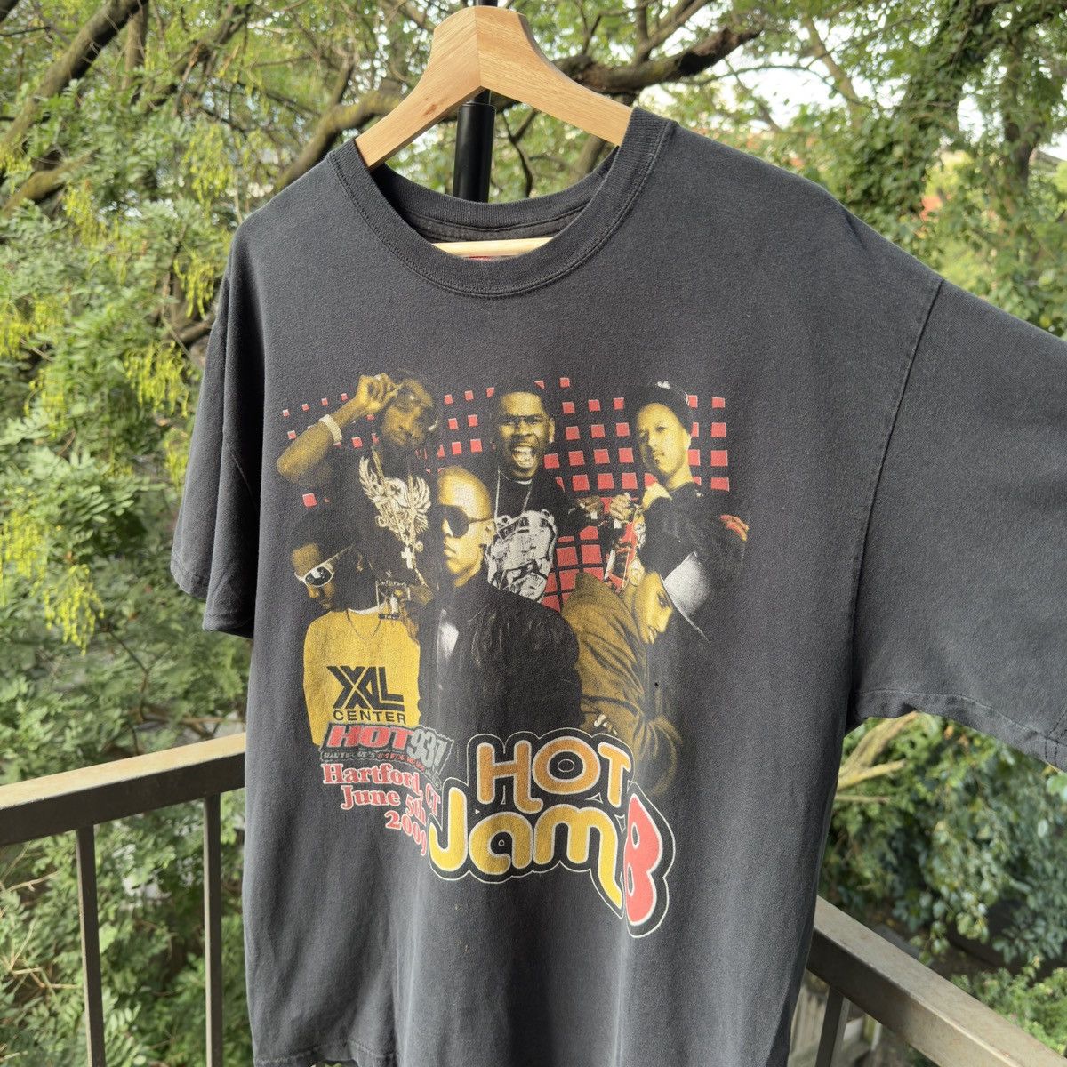 Band Tees 2009 Hot Jam Thrashed Faded Distressed Shirt ERD Grunge Rap Size US L / EU 52-54 / 3 - 5 Thumbnail