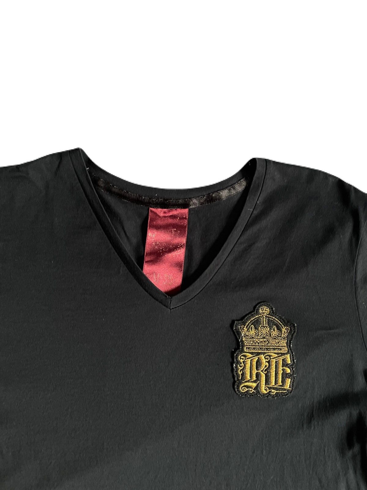 If Six Was Nine 2000s Japanese archive Vkei Gothic Emblem Patch Slim-Fit Tee Size US S / EU 44-46 / 1 - 5 Thumbnail