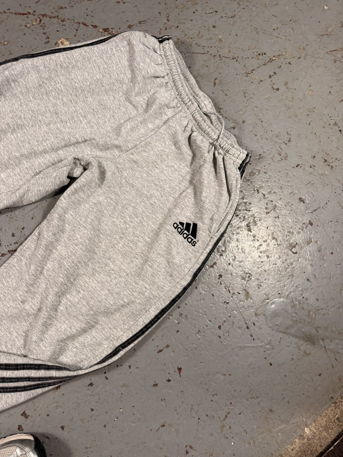 Adidas Vintage y2k Adidas Sweatpants Size US 30 / EU 46 - 4 Thumbnail