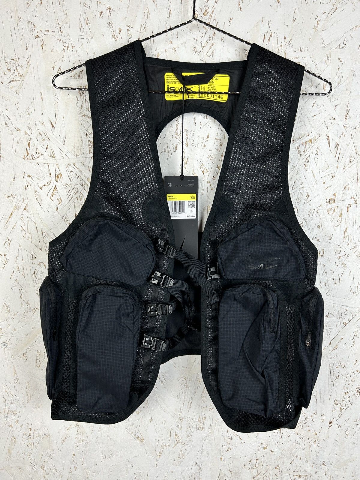 Nike NWT Nike ISPA Tech Vest S/M Black DV1146-010 Size US M / EU 48-50 / 2 - 1 Thumbnail
