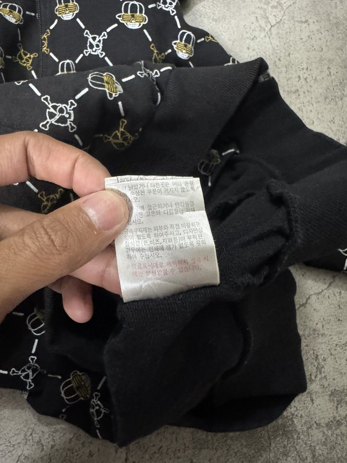 Japanese Brand JAPANESE STYLE WITH KANYE WEST LOGO LIKE LGB STYLE Size US L / EU 52-54 / 3 - 11 Thumbnail
