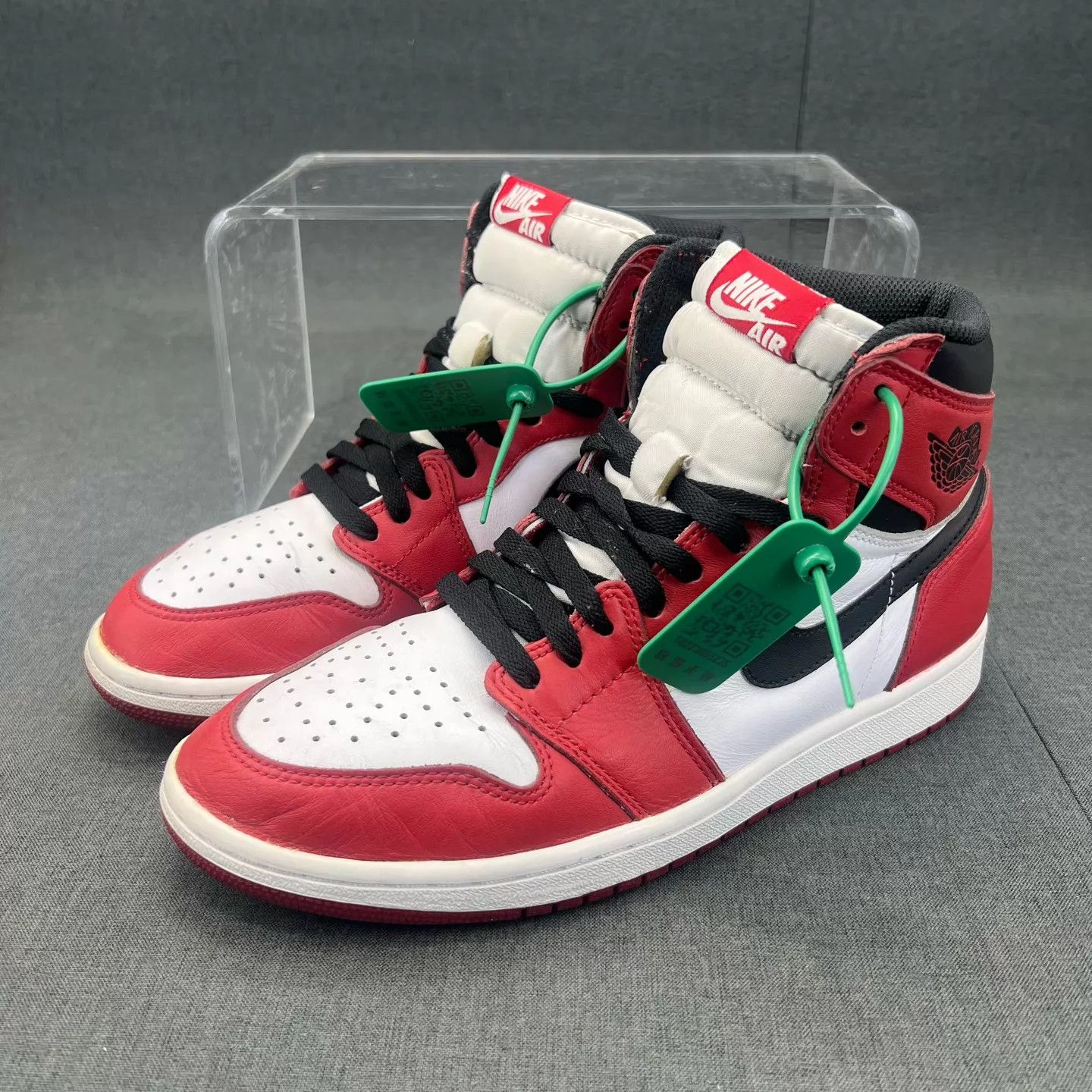 Nike AJ1 Chicago 2015 Size 43 New With Box Size US 10 / EU 43 - 1 Thumbnail