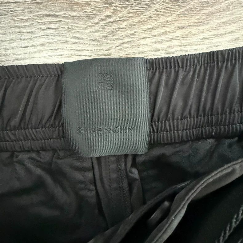 Givenchy Givenchy Size46 Tapered nylon straight-leg pants + Fall/Win Size US 30 / EU 46 - 2 Thumbnail