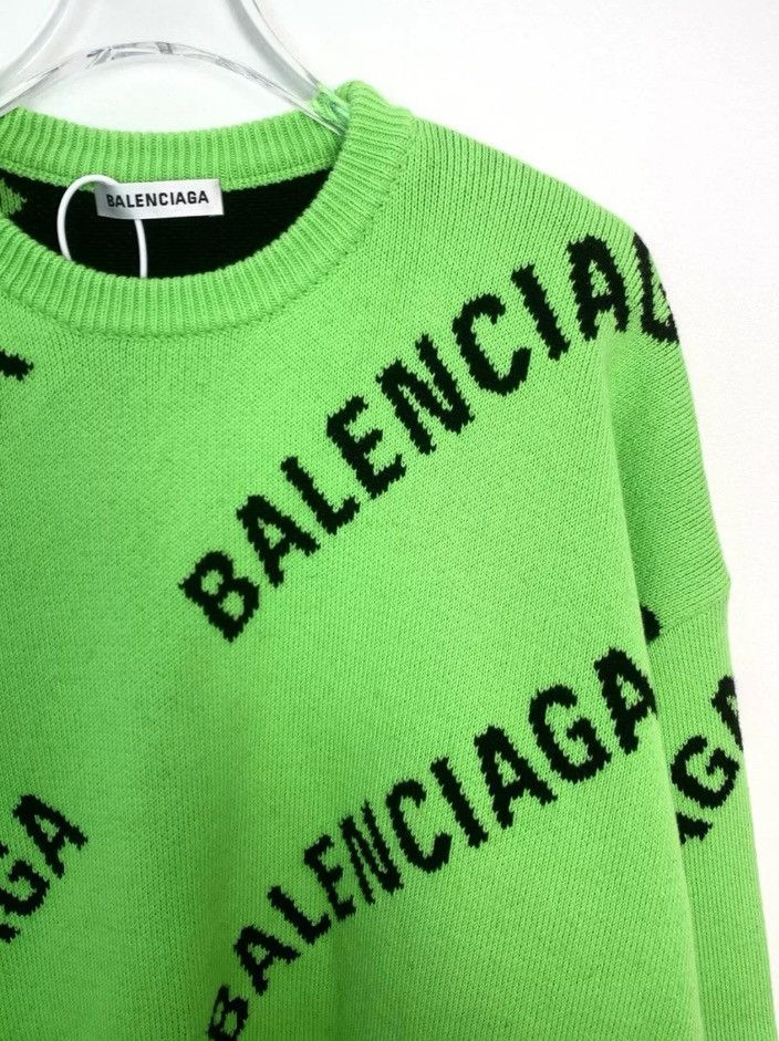 Balenciaga Balenciaga Logo Full Print Sweater2412-Nextarrow Size US XS / EU 42 / 0 - 3 Thumbnail