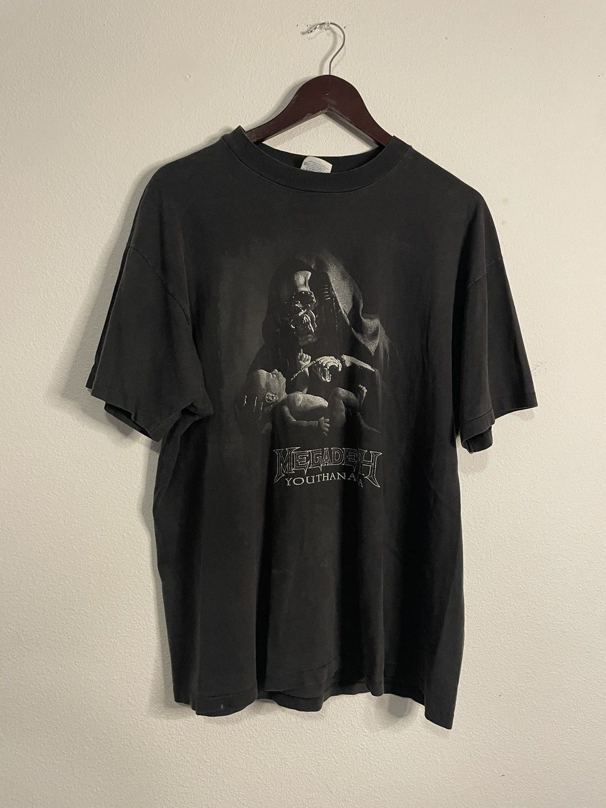 image of Hanes x Vintage 90's Megadeth Youthanasia Tee in Black, Men's (Size XL)