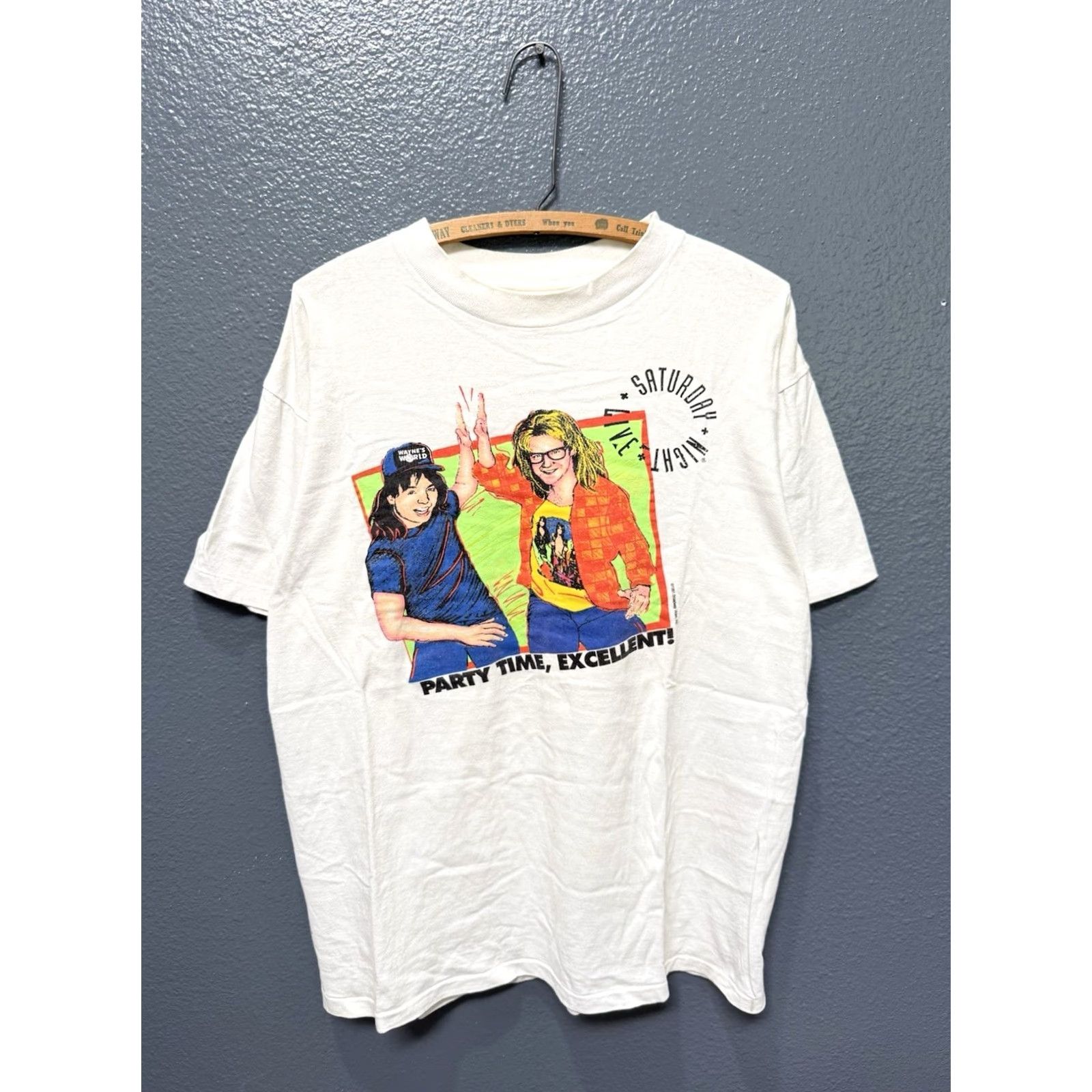 Delta VINTAGE Wayne’s World 1991 White T-Shirt XL Delta Shirt Men White 1991 Wayne’s World SNL Tee XL Delta Mens Size US XL / EU 56 / 4 - 3 Thumbnail