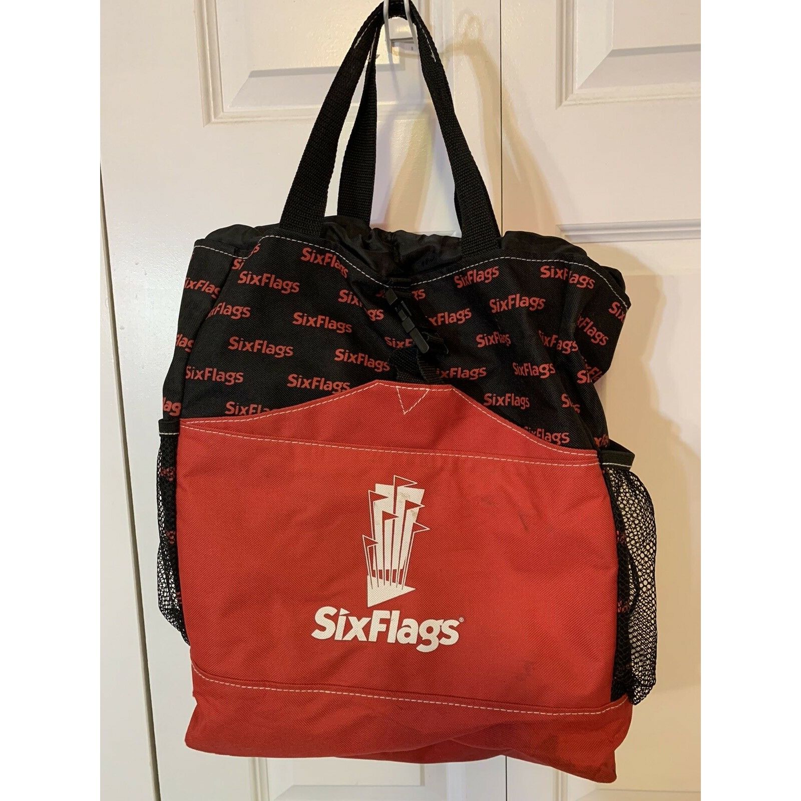 Unkwn Six Flags Back Pack Medium Red Black Size ONE SIZE - 3 Thumbnail