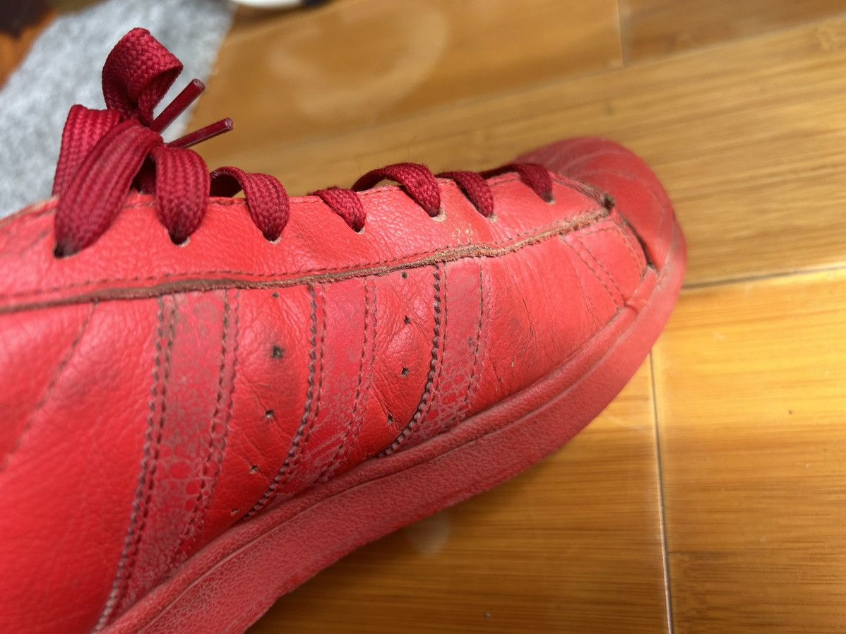 Adidas Red Wiilliams adidas superstar Size US 10 / EU 43 - 4 Thumbnail