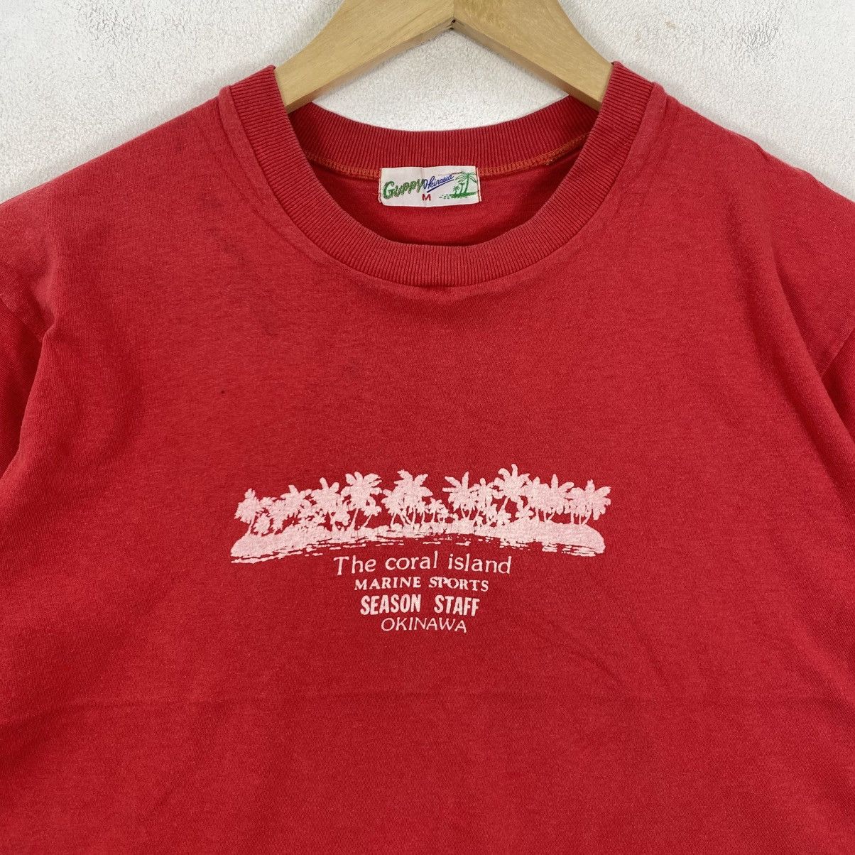Vintage Vtg 90s Guppy Okinawa Japan Marine Sports T-Shirt Red Size M Size US M / EU 48-50 / 2 - 4 Thumbnail
