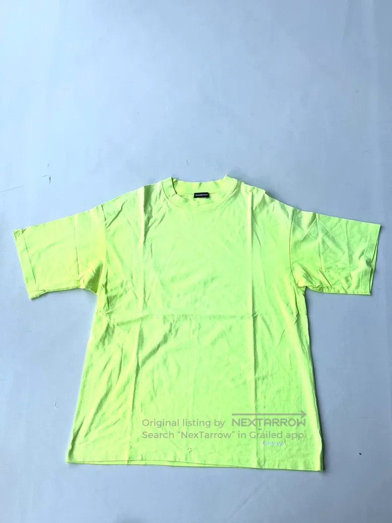 Balenciaga Balenciaga Neon Green Cotton Short Sleeve Size US M / EU 48-50 / 2 - 1 Thumbnail