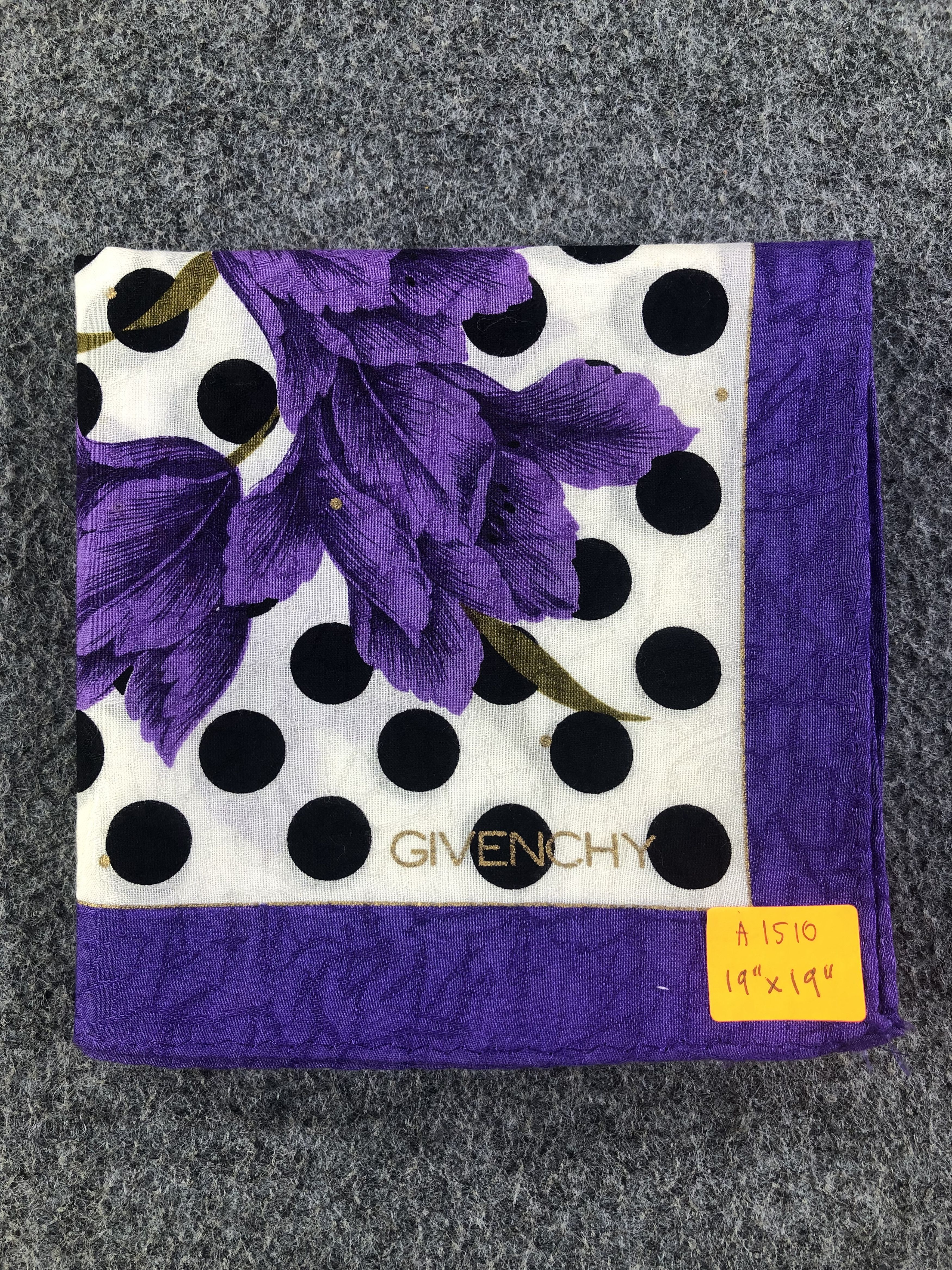 Vintage Givenchy Handkerchief / Bandana / Neckerchief A1510 Size ONE SIZE - 6 Thumbnail