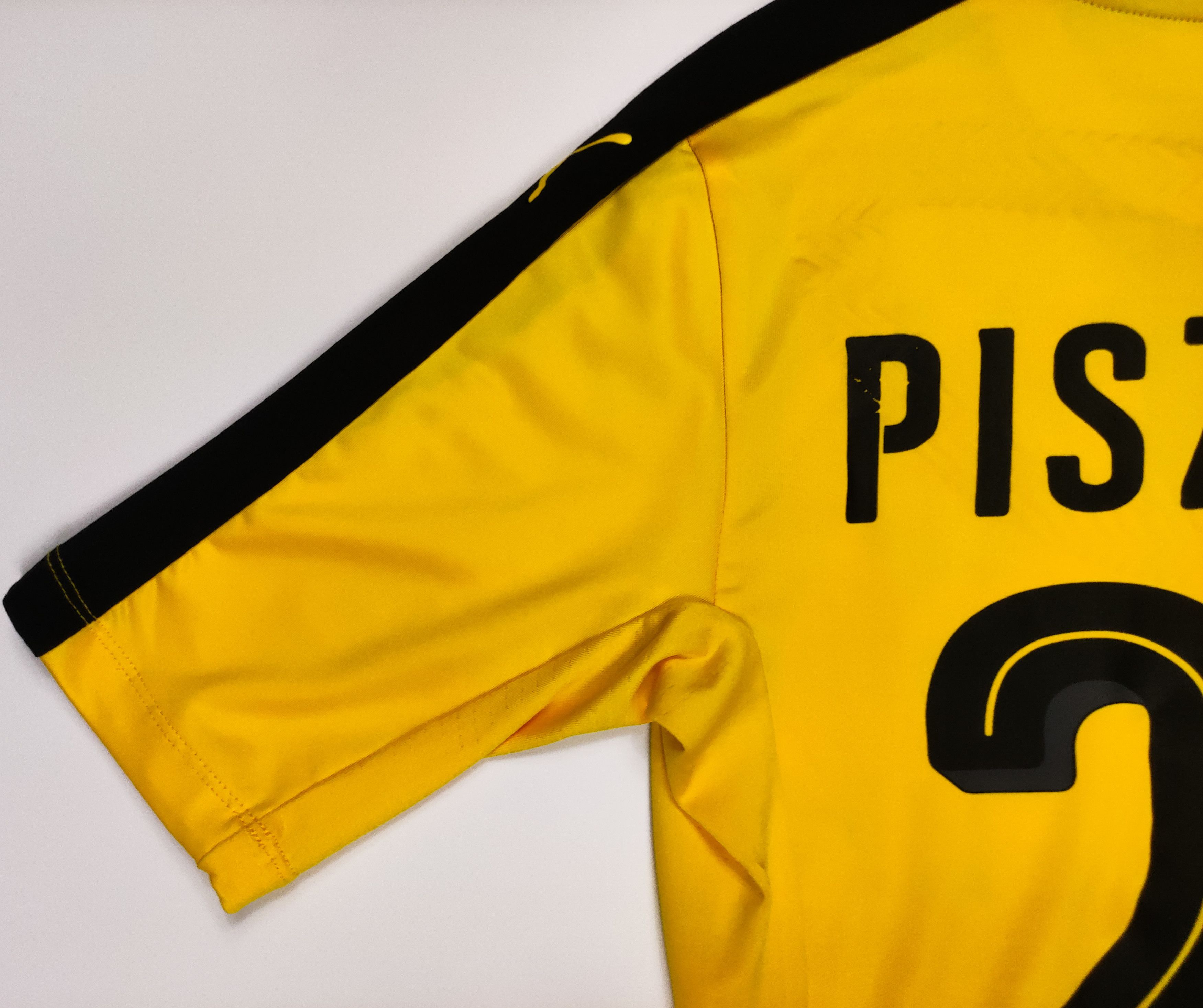 Puma Piszczek #26 Borrusia Dortmund 2016 2017 Puma Home BVB Shirt Size US S / EU 44-46 / 1 - 10 Thumbnail